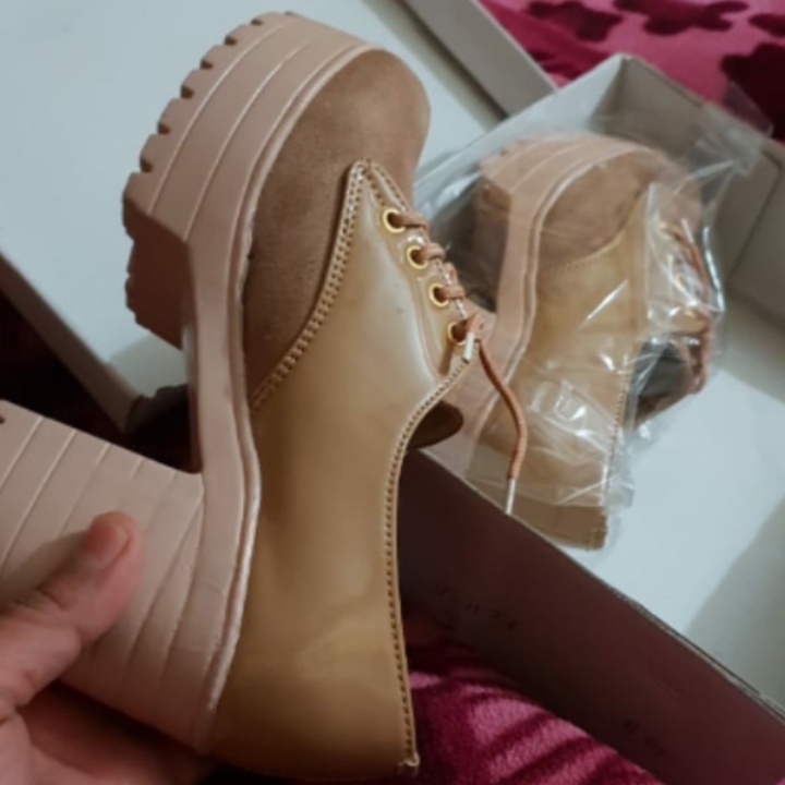 women's stylish boots 