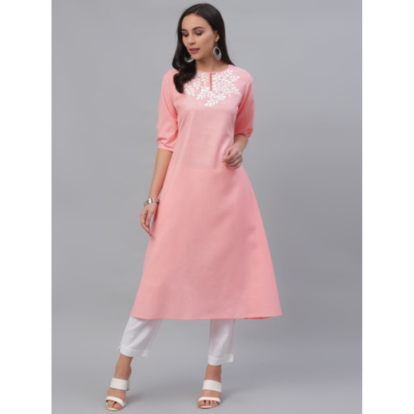 GERUA Women Kurta and Trousers Set