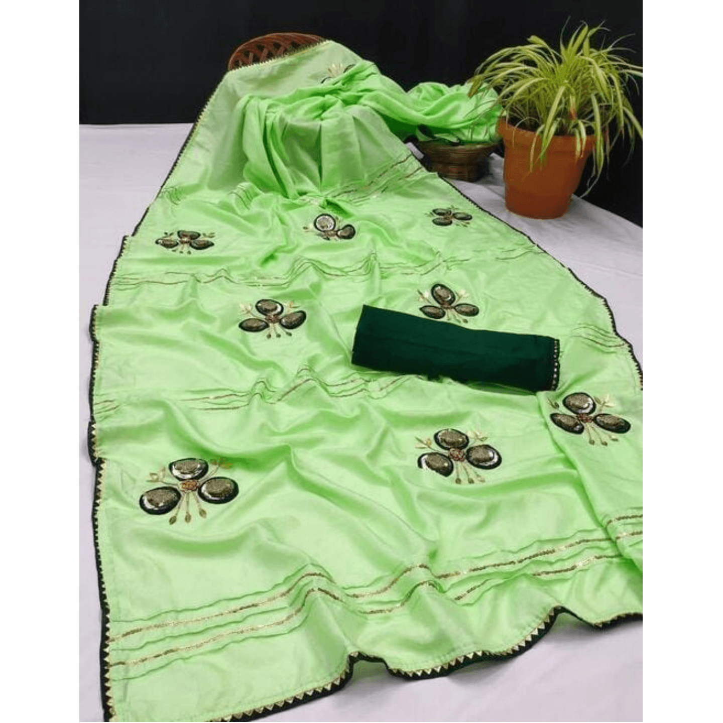 Aagam Dola Silk Saree