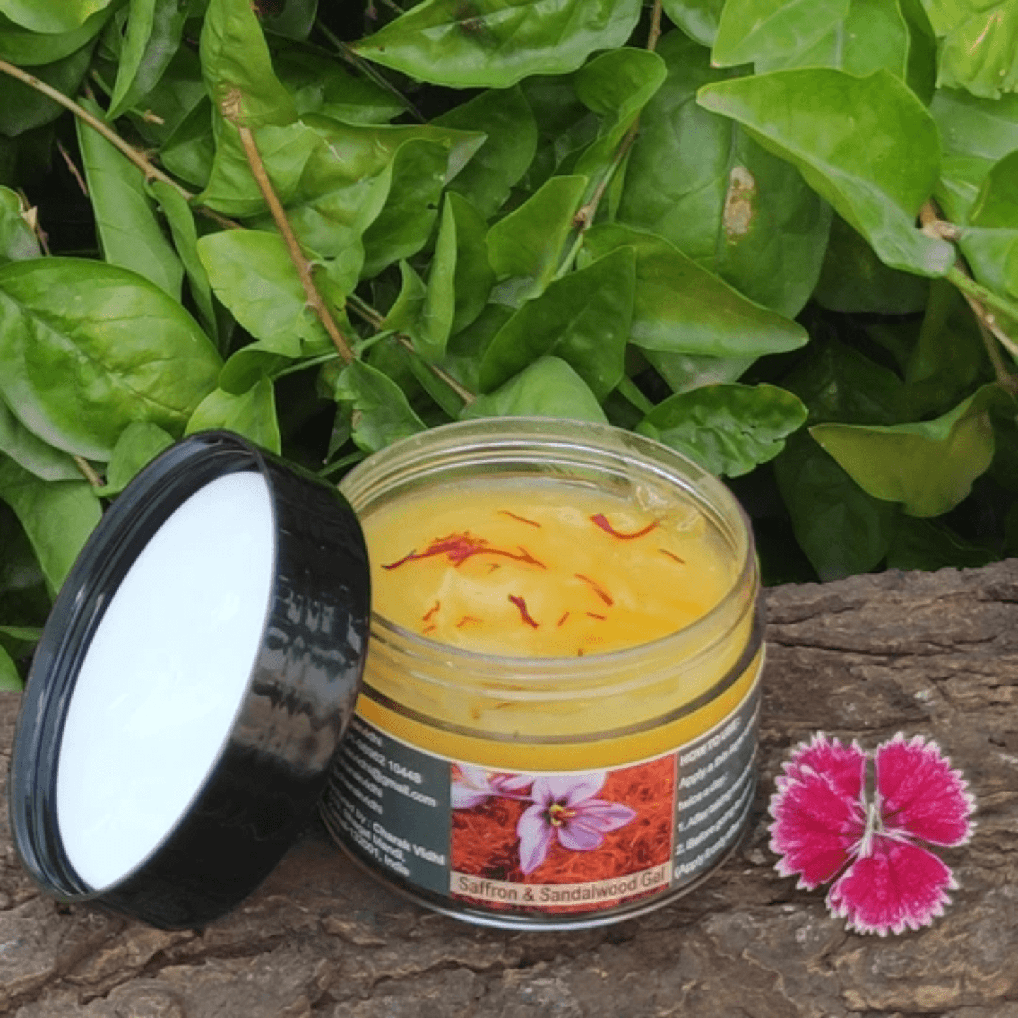 Saffron and Sandalwood Gel