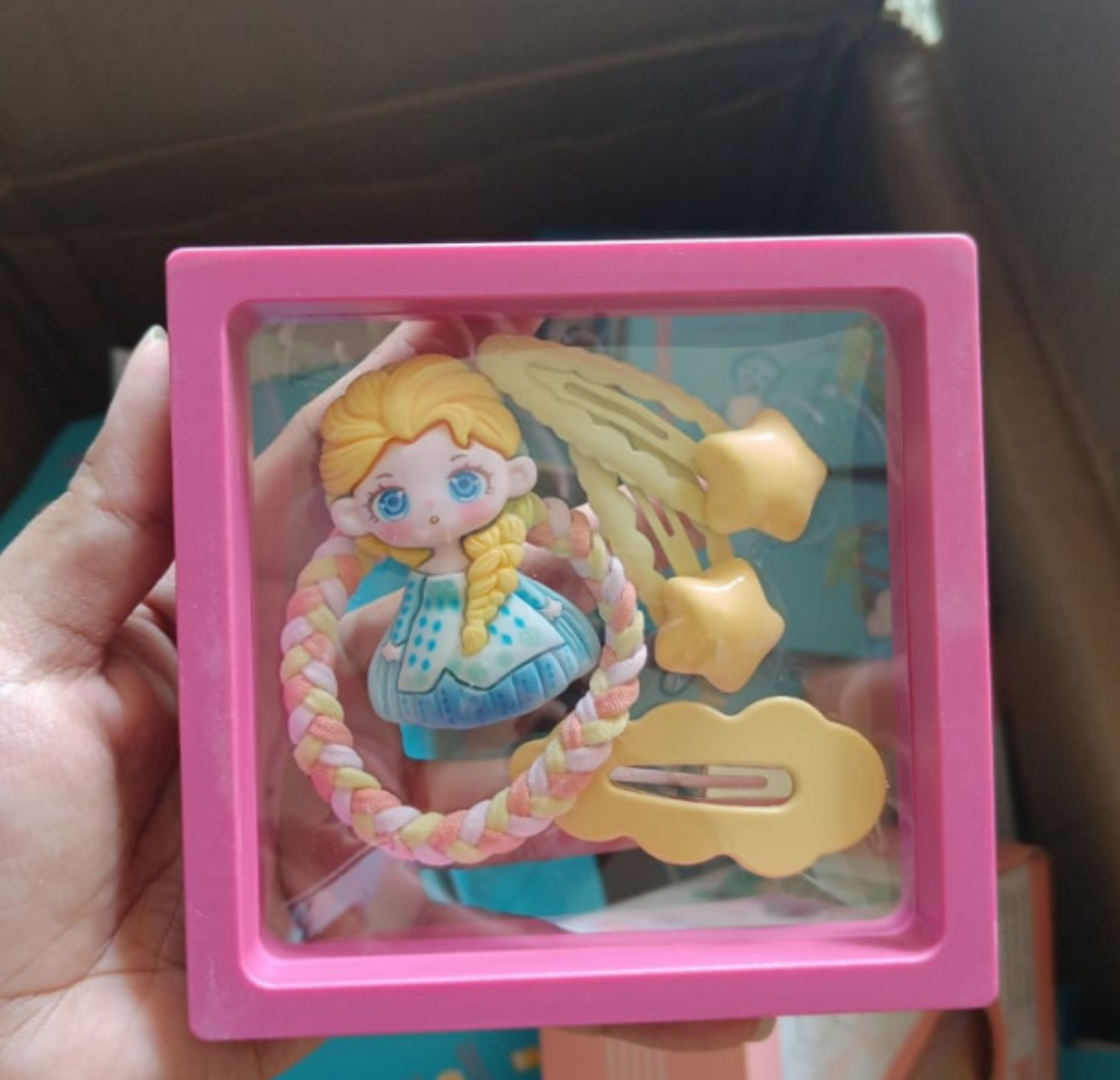 Esmi®- *Accessories Set*

Cute packing, Frozen Princess Theme