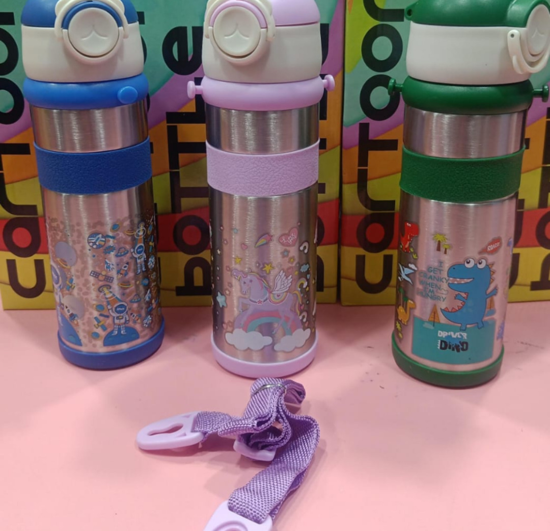 Esmi®- *Sipper Water Bottle with silicon holding* 600 ml