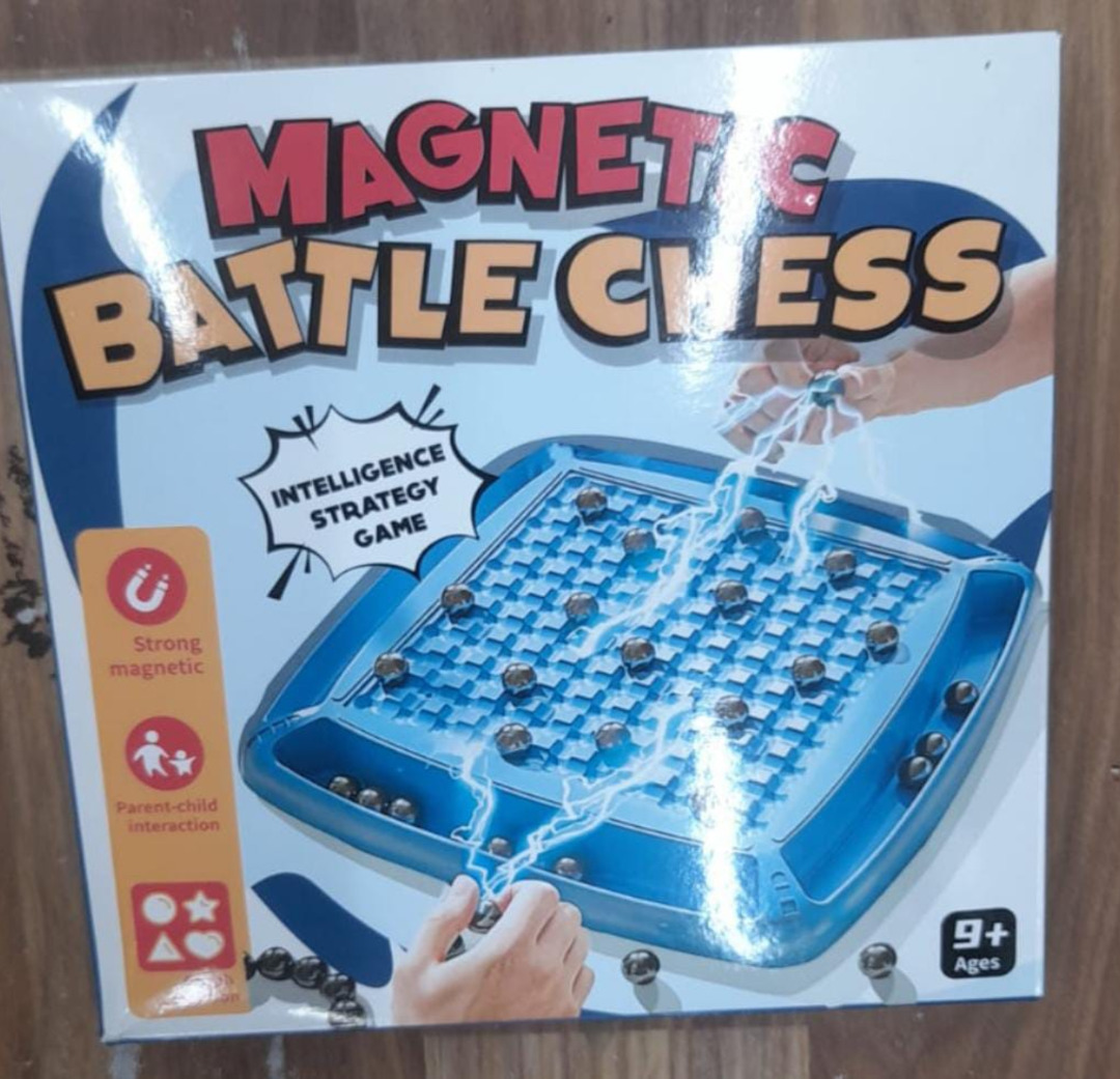 
Esmi®- *Magnet Battle Chess*
