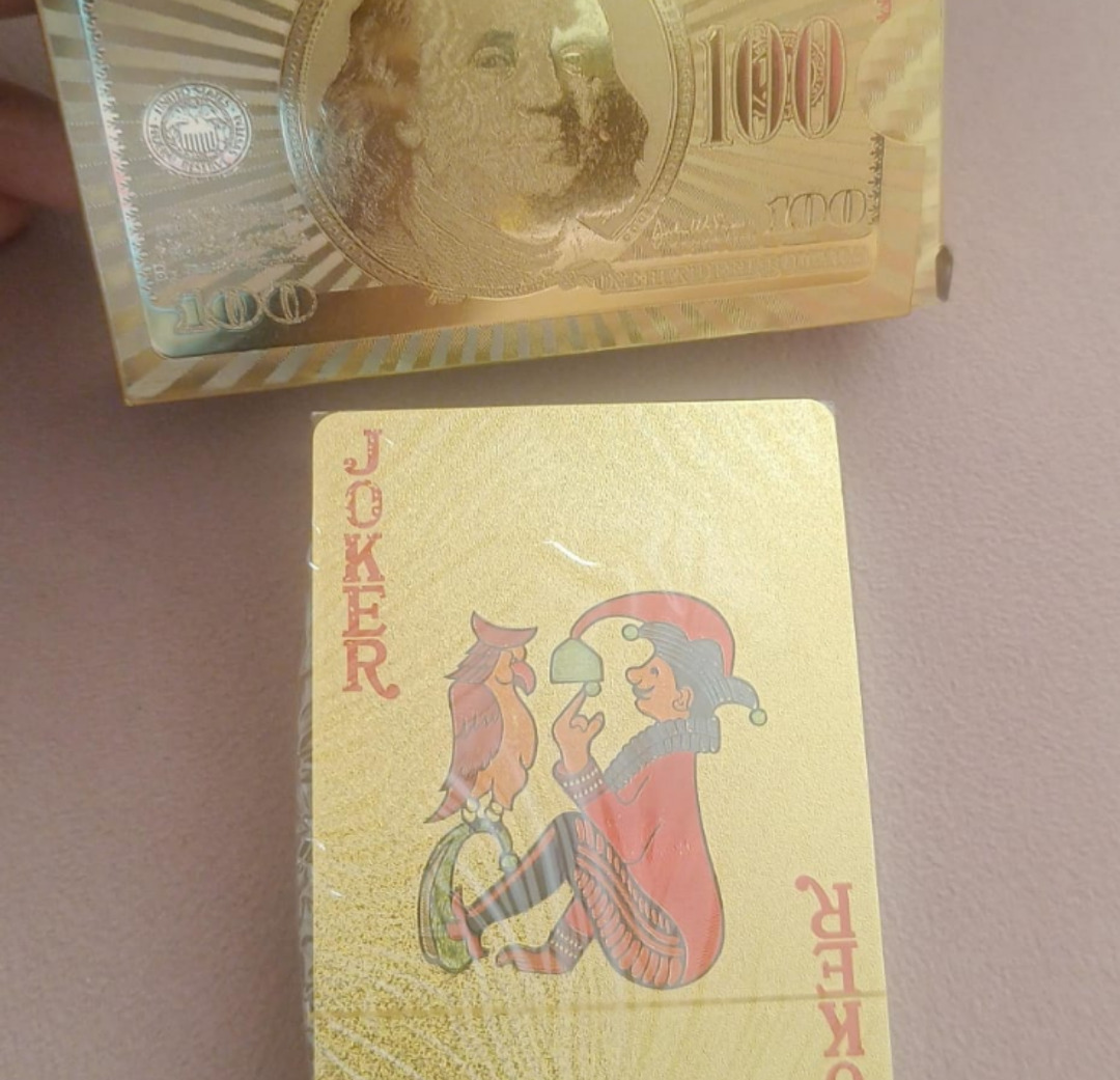 Esmi®- *Golden Cards*

Waterproof