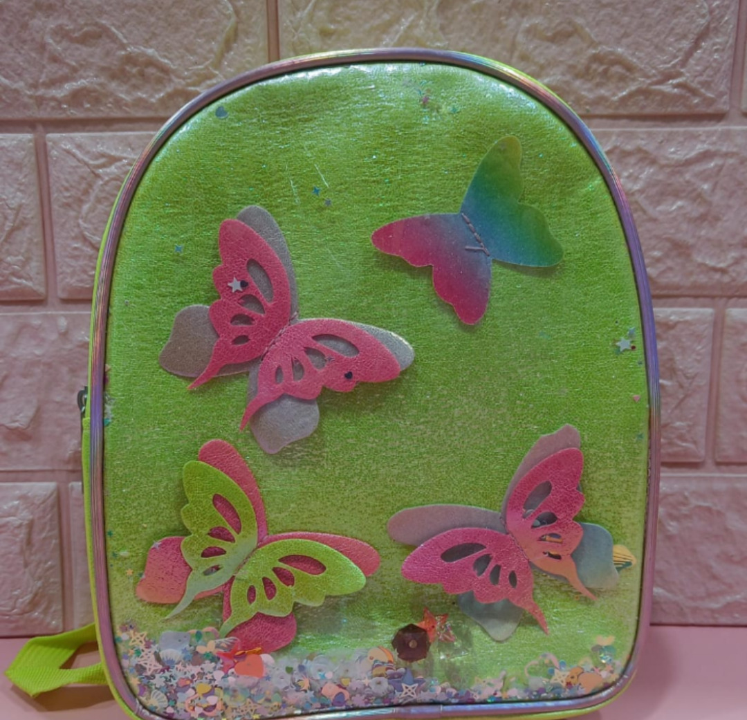 Esmi®- *Butterfly Bag*

Size 11"