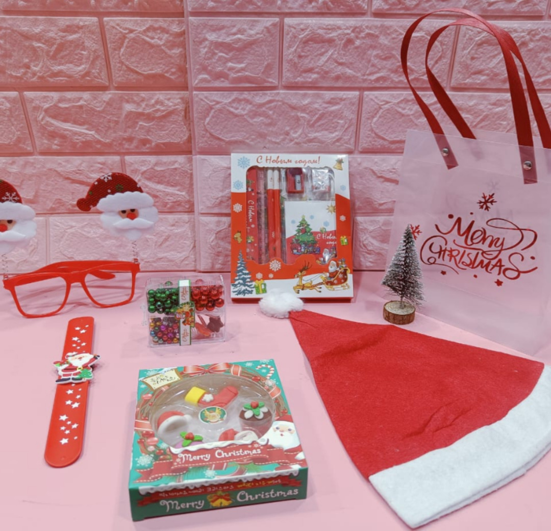 Esmi®- *Christmas Goodie Bag Combo - Junior*
