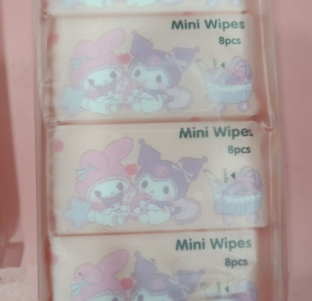 Esmi®- *Mini Wipes*

8 pcs , travel friendly