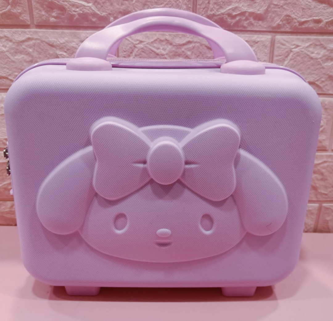 Esmi®- *Mini Suitcase/Vanity kit*