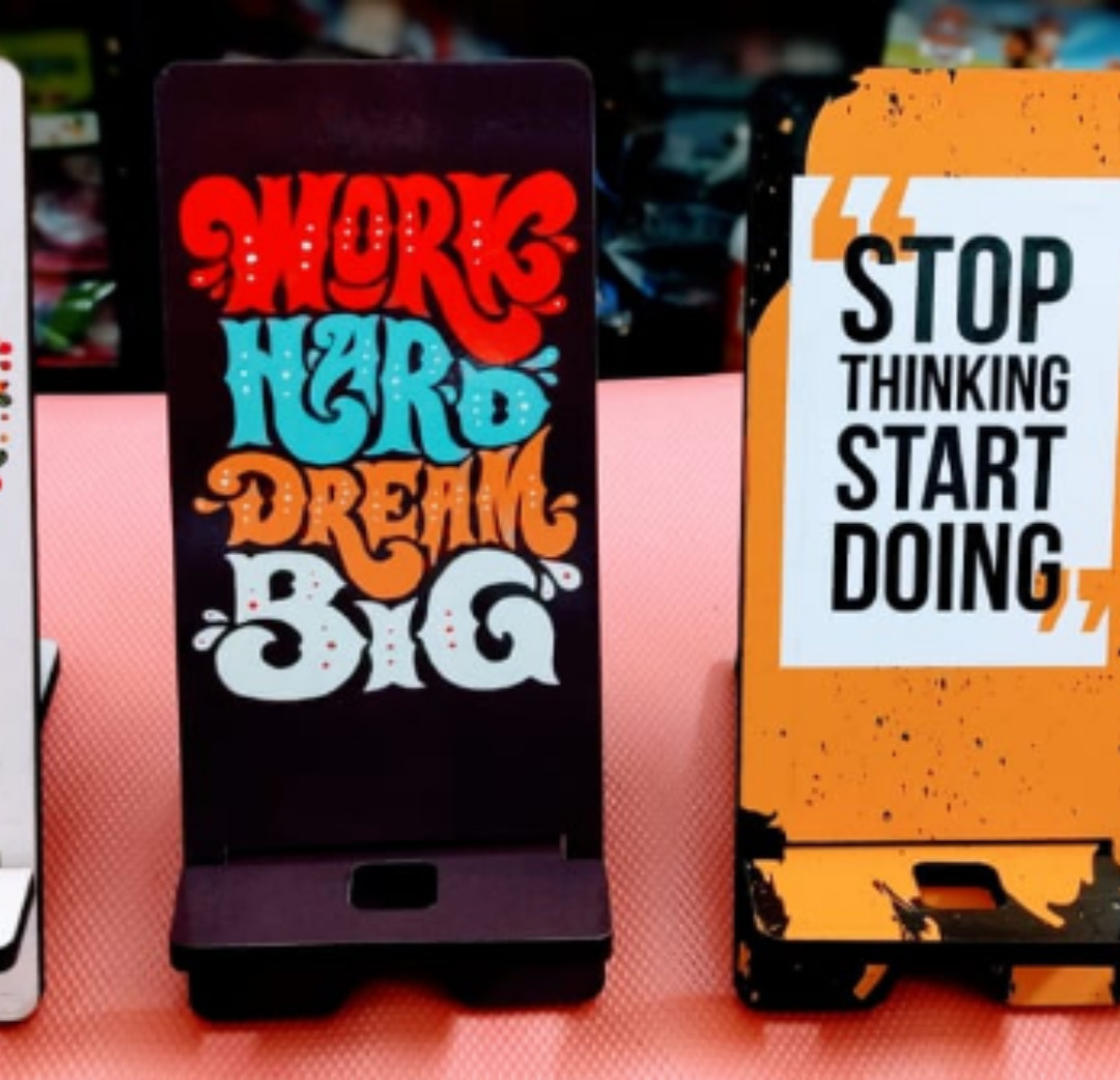 Esmi®- *MDF Mobile Stand*

With motivational quotes and design

Random prints strictly