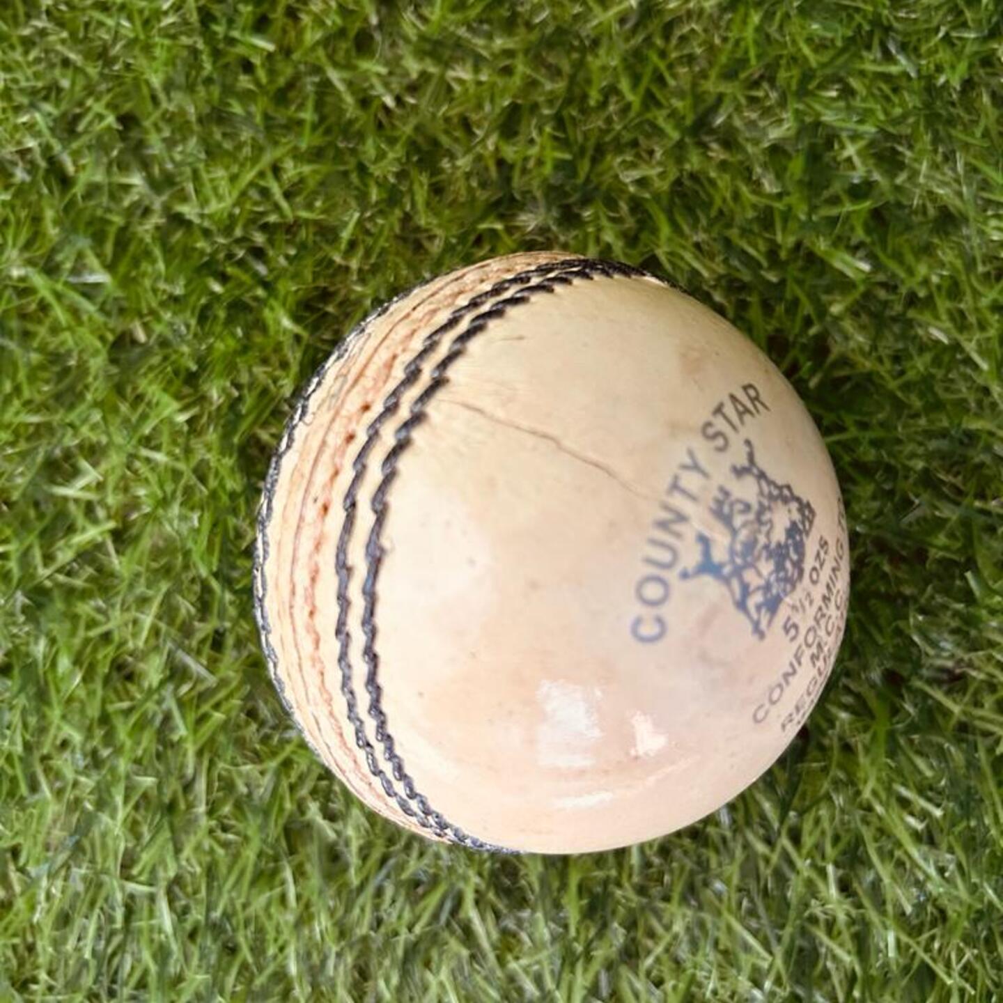 GM COUNTY STAR 4 PC. LEATHER CRICKET BALL