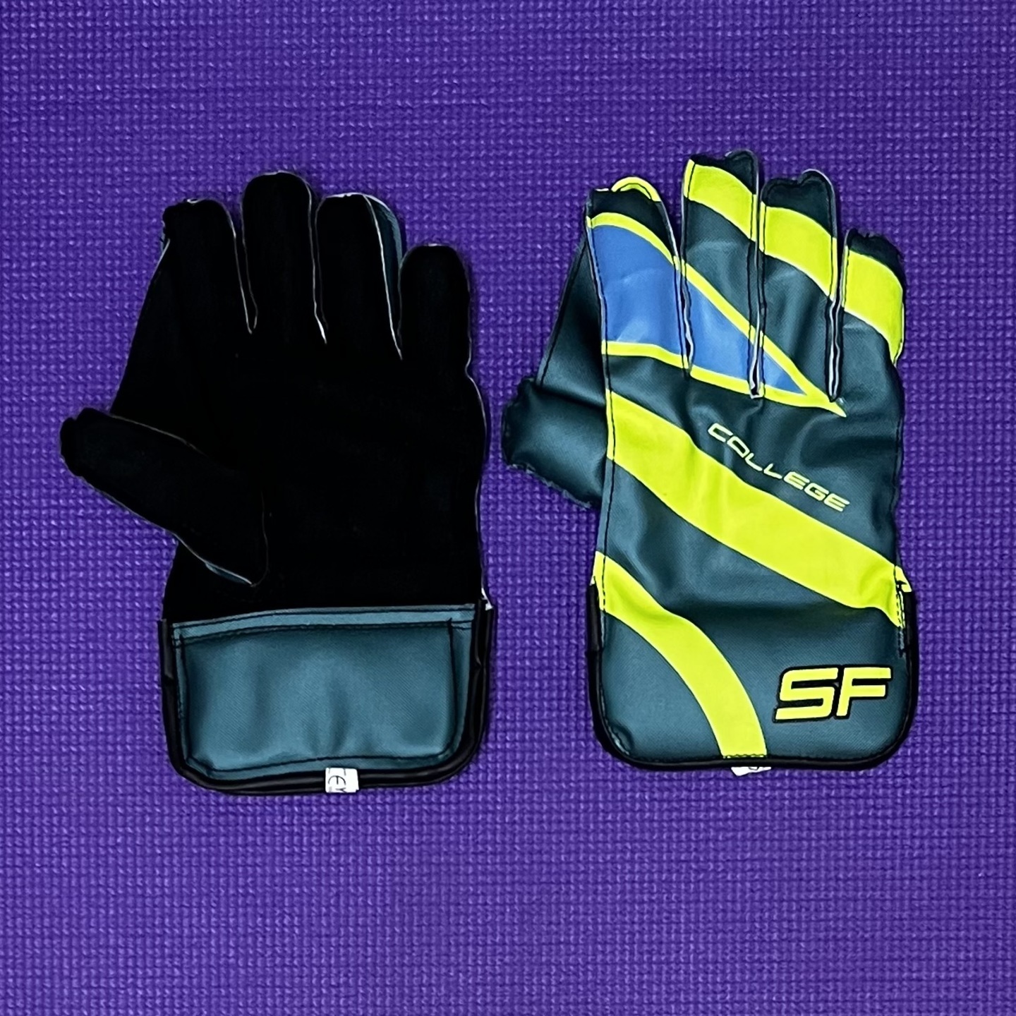 SF COLLEGE CRICKET WICKET KEEPING GLOVES YOUTH