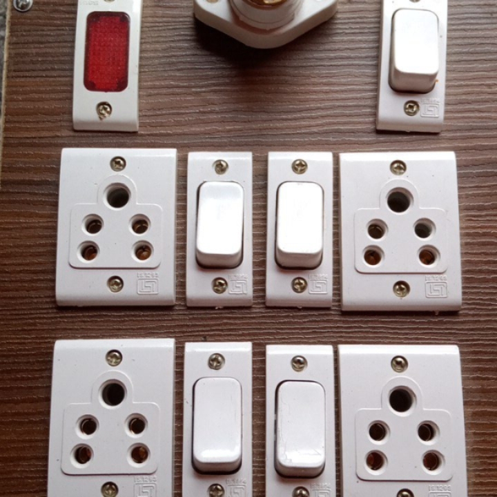 electric multi plug board