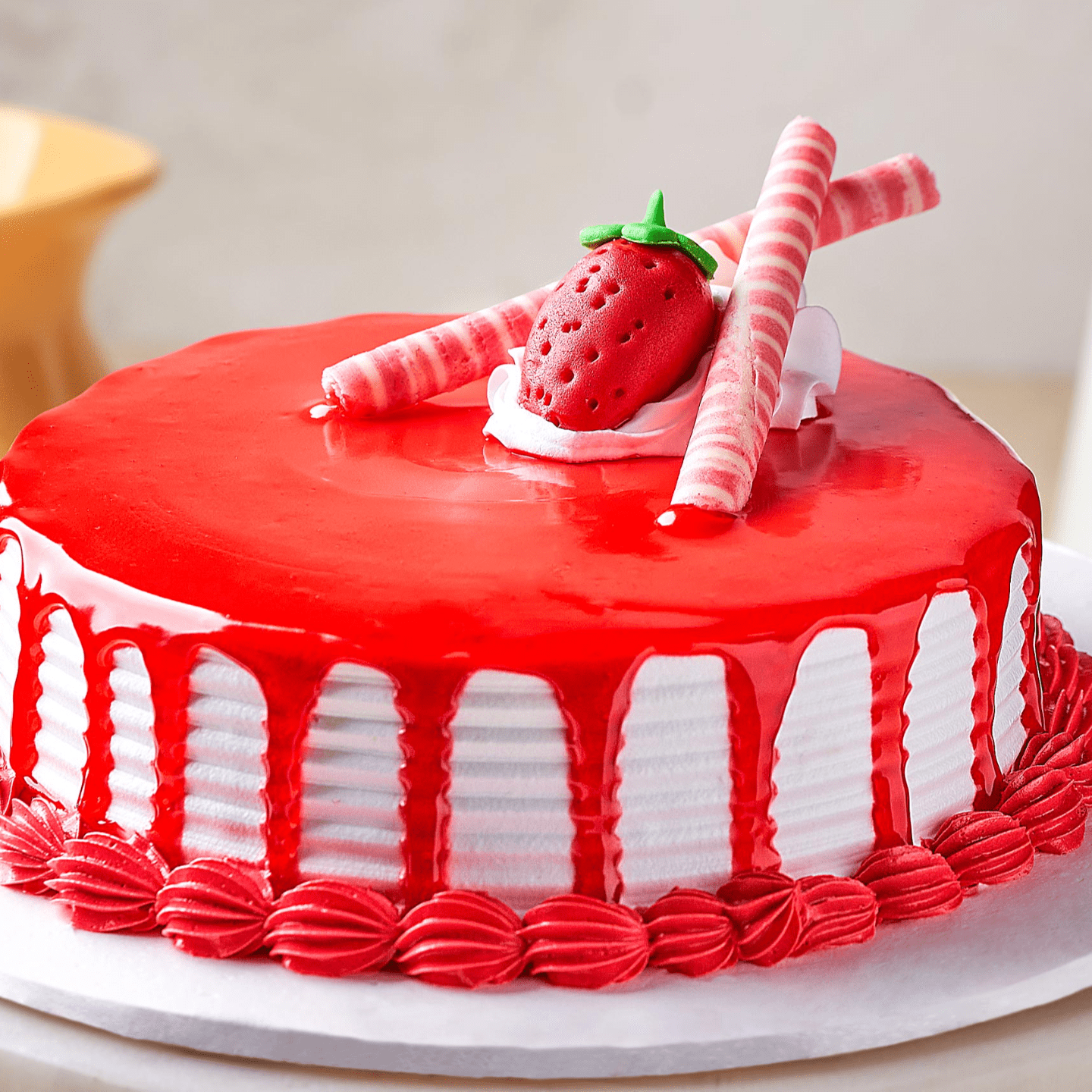 Strawberry Cake 500 gms