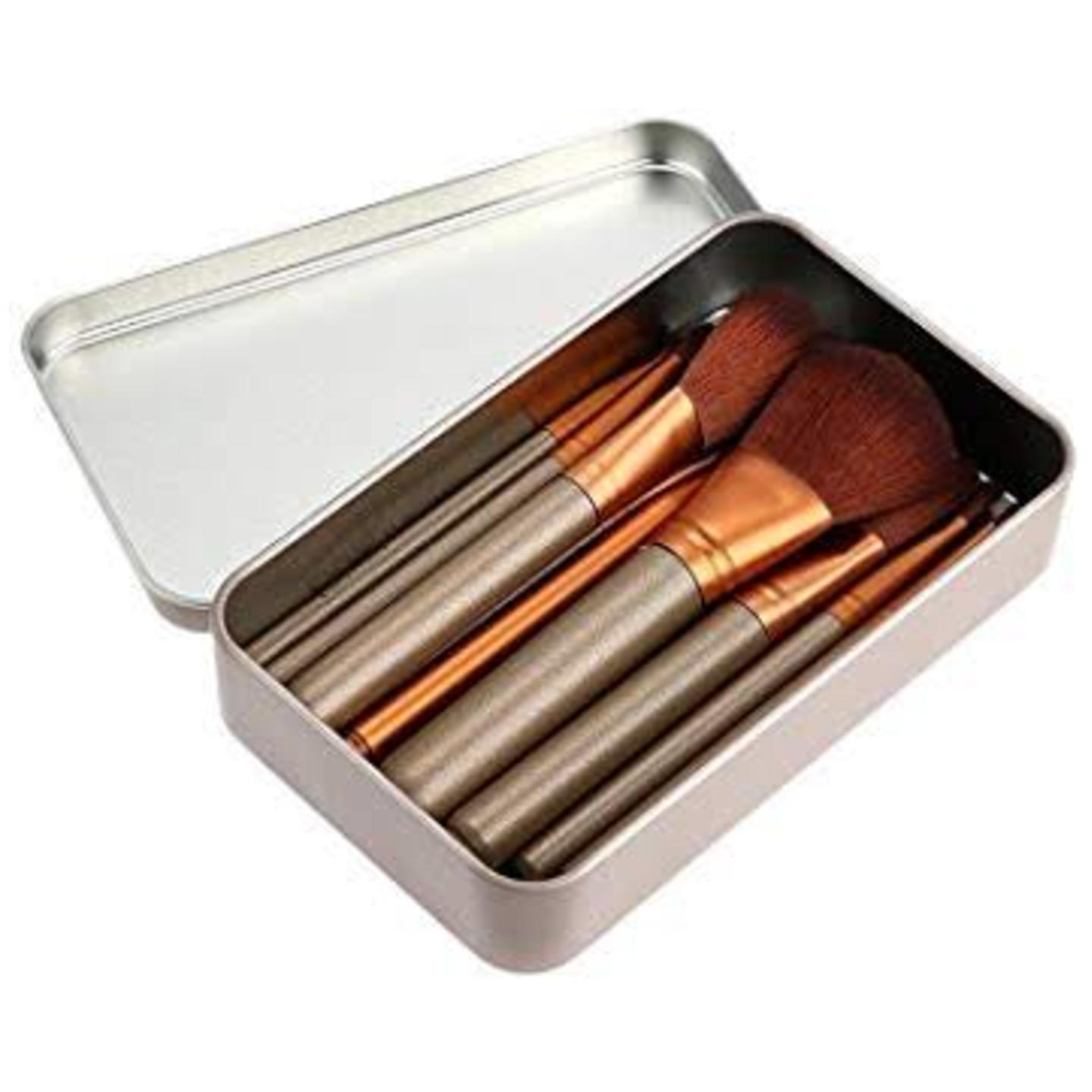 Super Quality Make Up Brush Set in attractive Tin Box