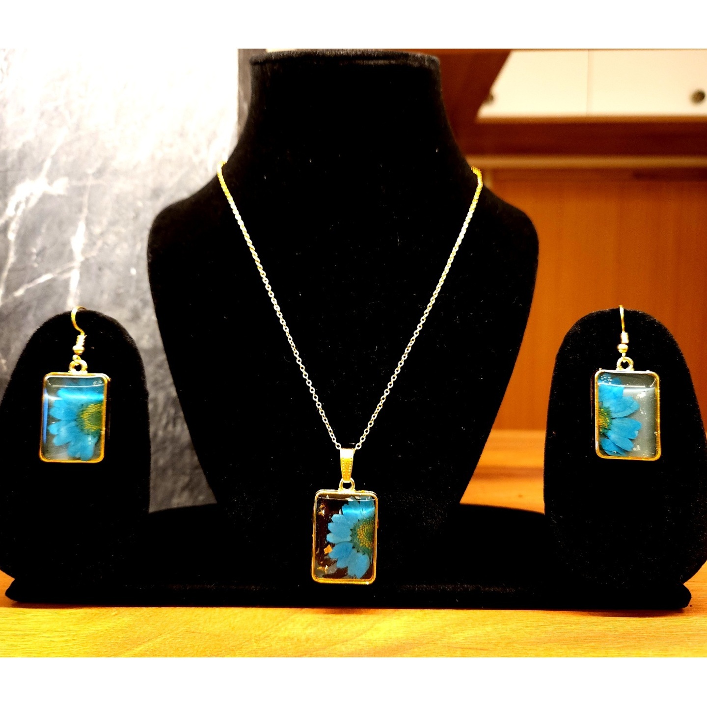 Handcrafted Real Daisy Dried Flower Necklace Set