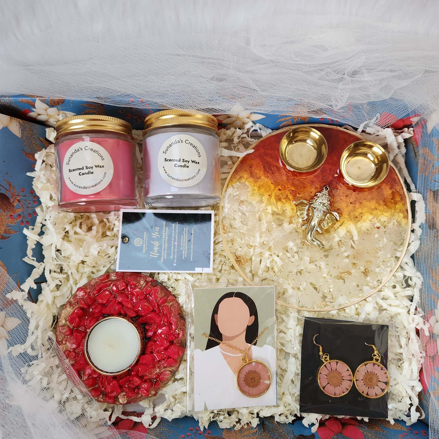 KARWACHAUTH HAMPER CURATED GIFT FOR YOUR LIVED ONES  HANDMADE GIFT