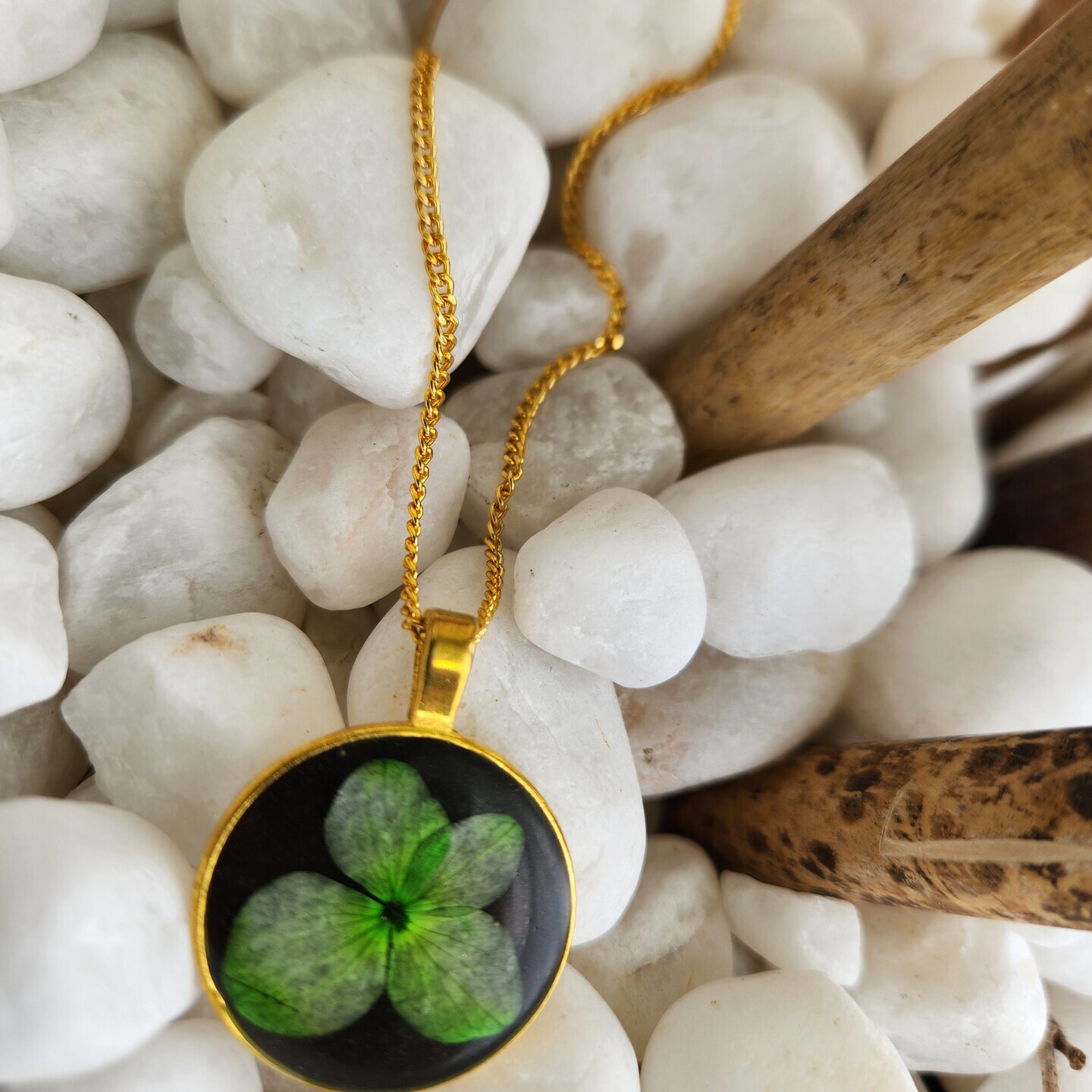 Handcrafted Heart Shaped Glittered Pendent Necklace