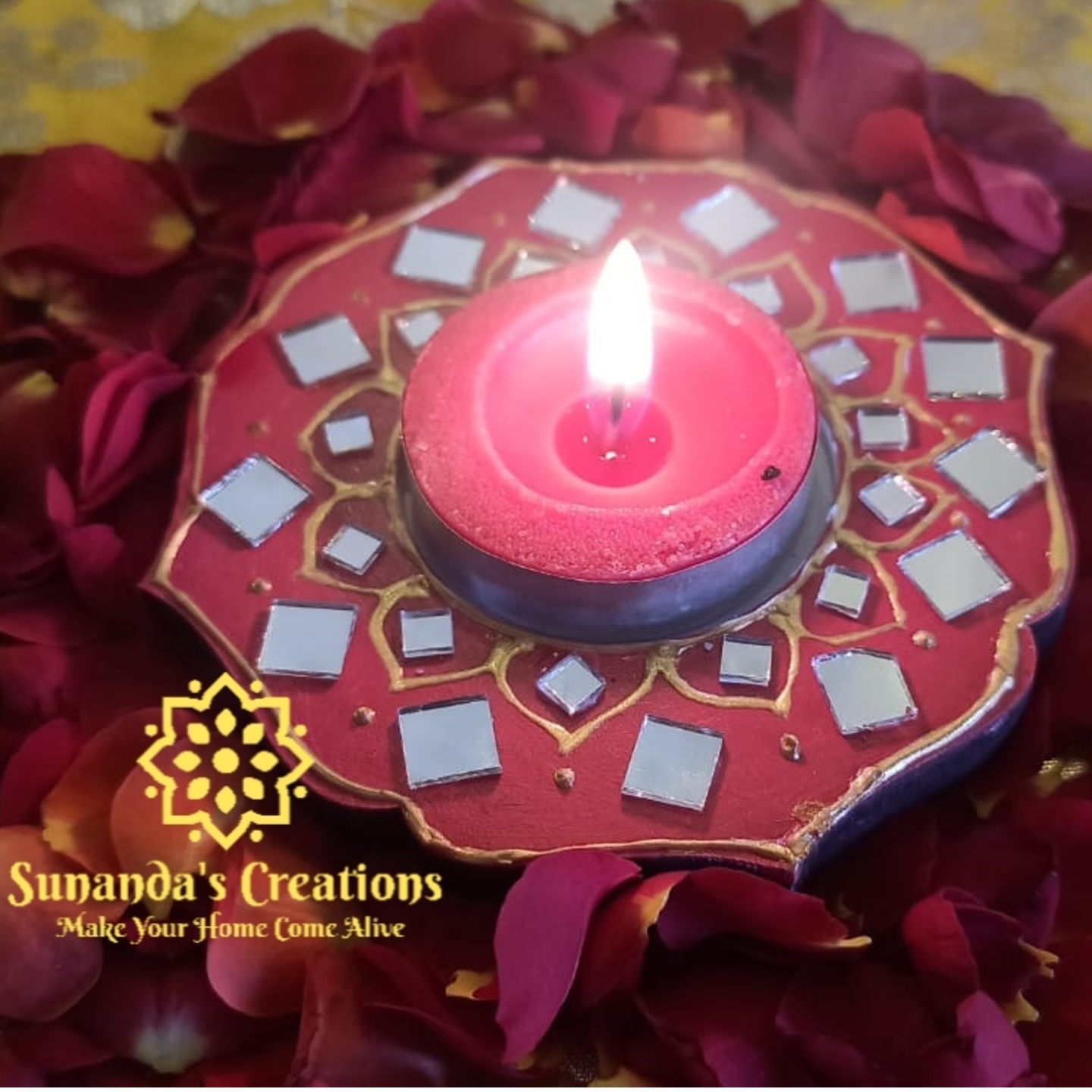 Tea- light Candle HolderLippon ArtHand painted Round