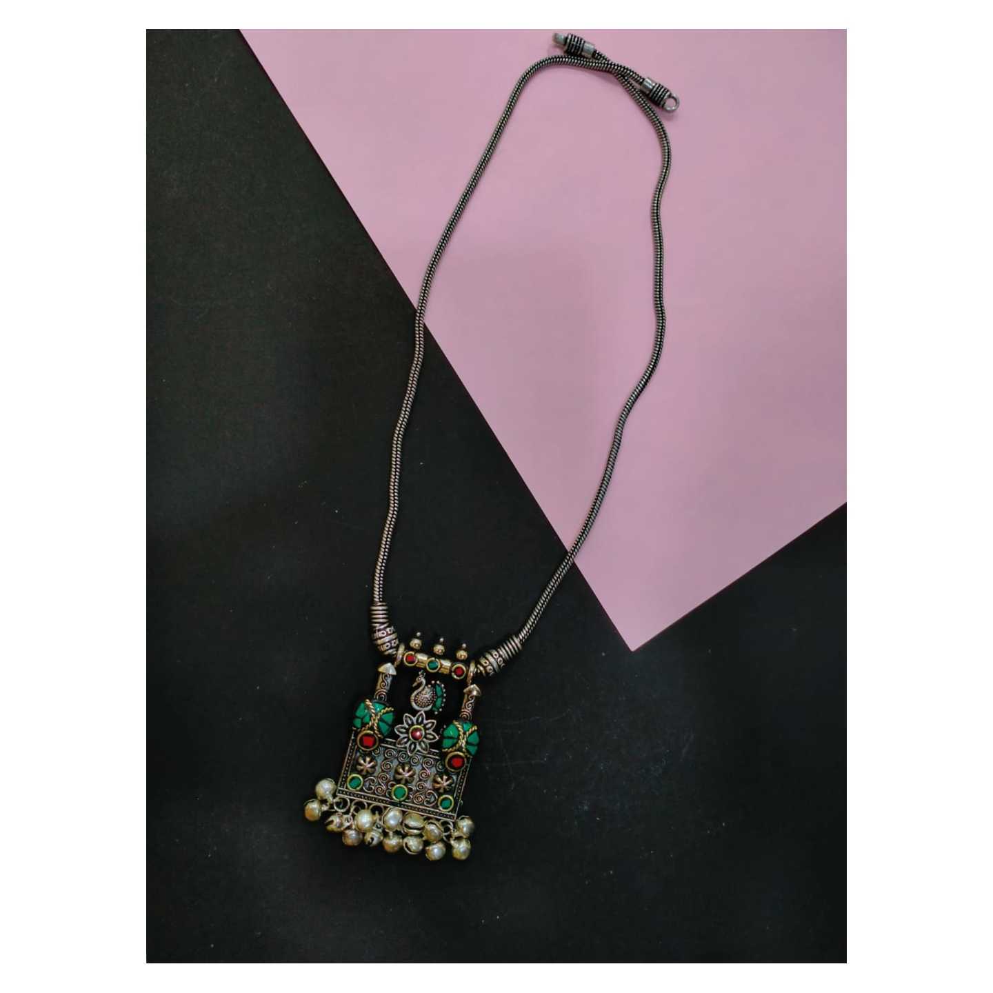 Two Ton High Quality Stone Chip Work Pendent With Chain