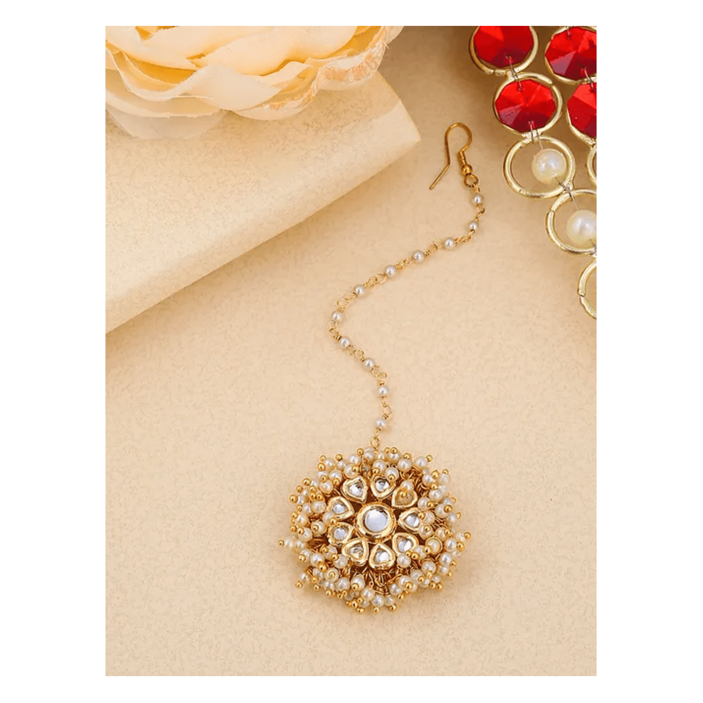 Gold Tone Kundan Maangtikka With Pearls