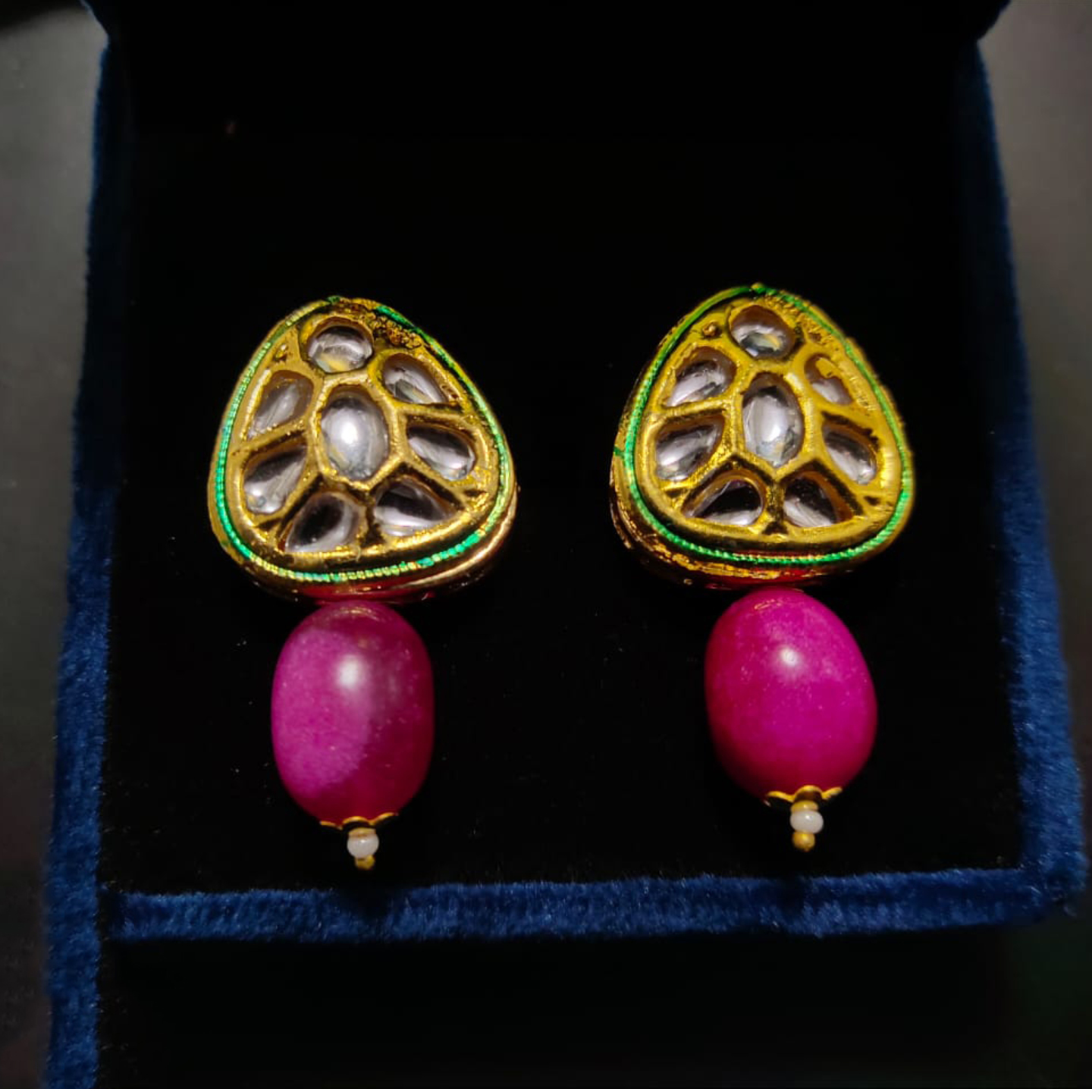 Small Kundan Studs 13 Magenta