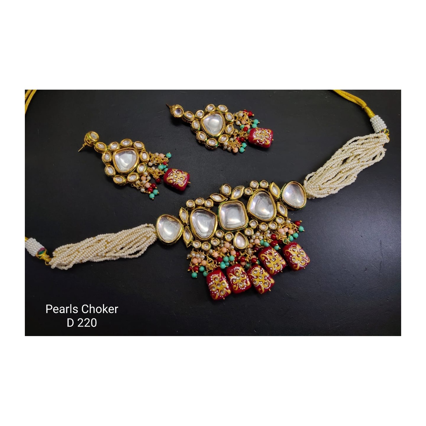 Kundan Choker With Earring & White Pearls Multi Color