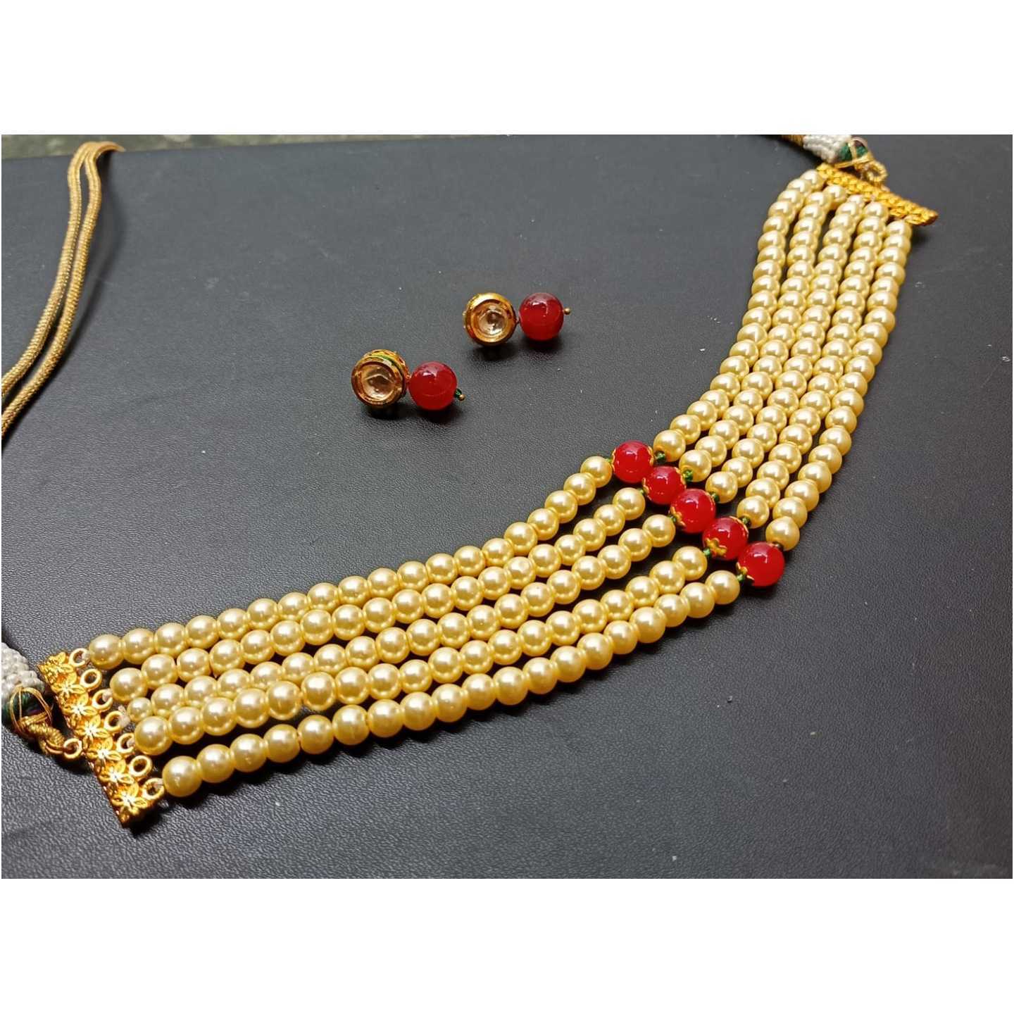 Gold Tone Kundan Choker Necklace Set With Earring
