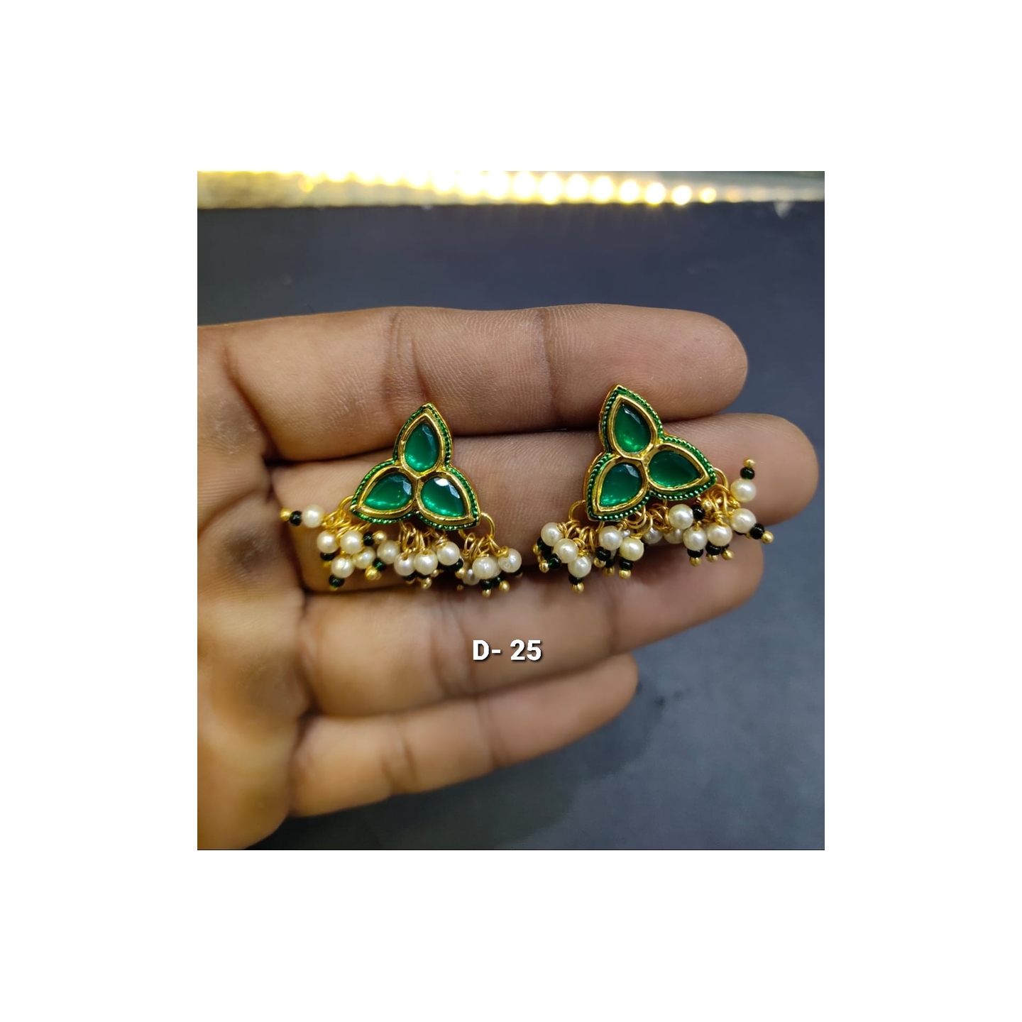 Kundan Earring Green Stone And White Pearls