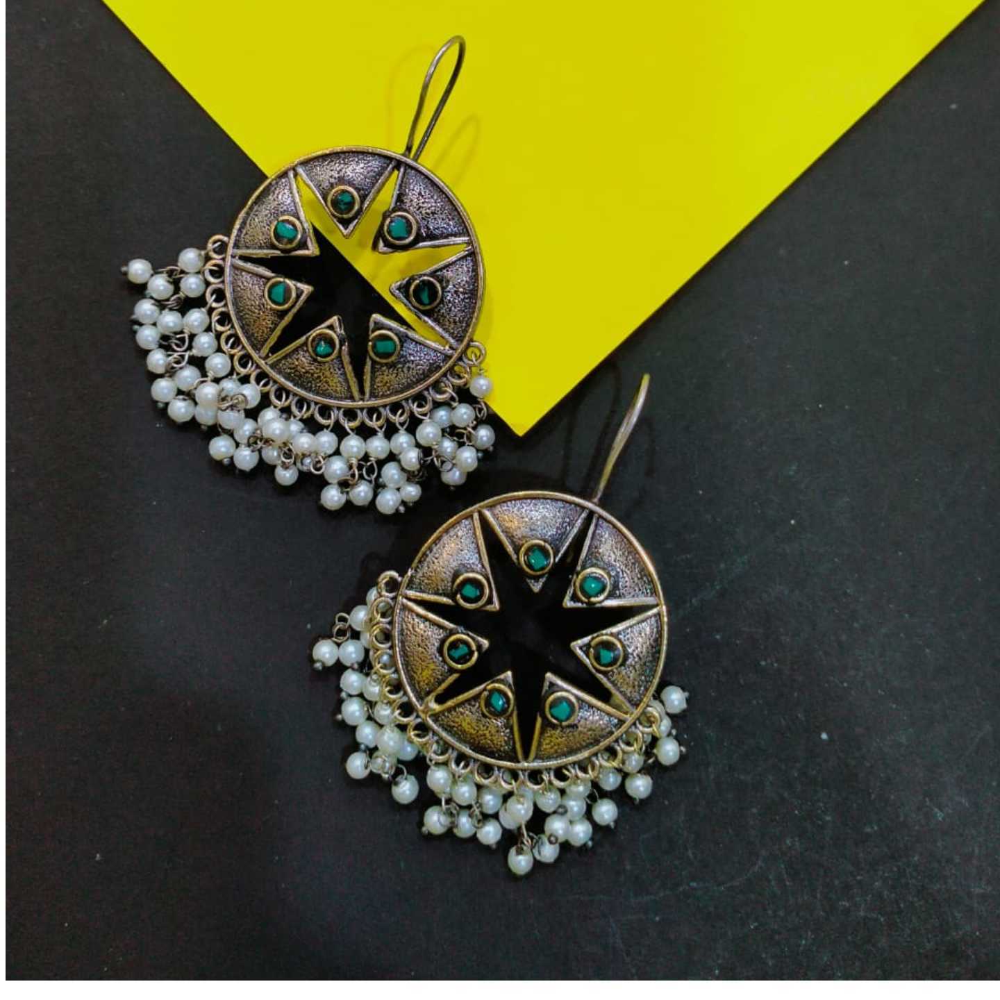 Two Tone High Quality White Pearls Silver Earring