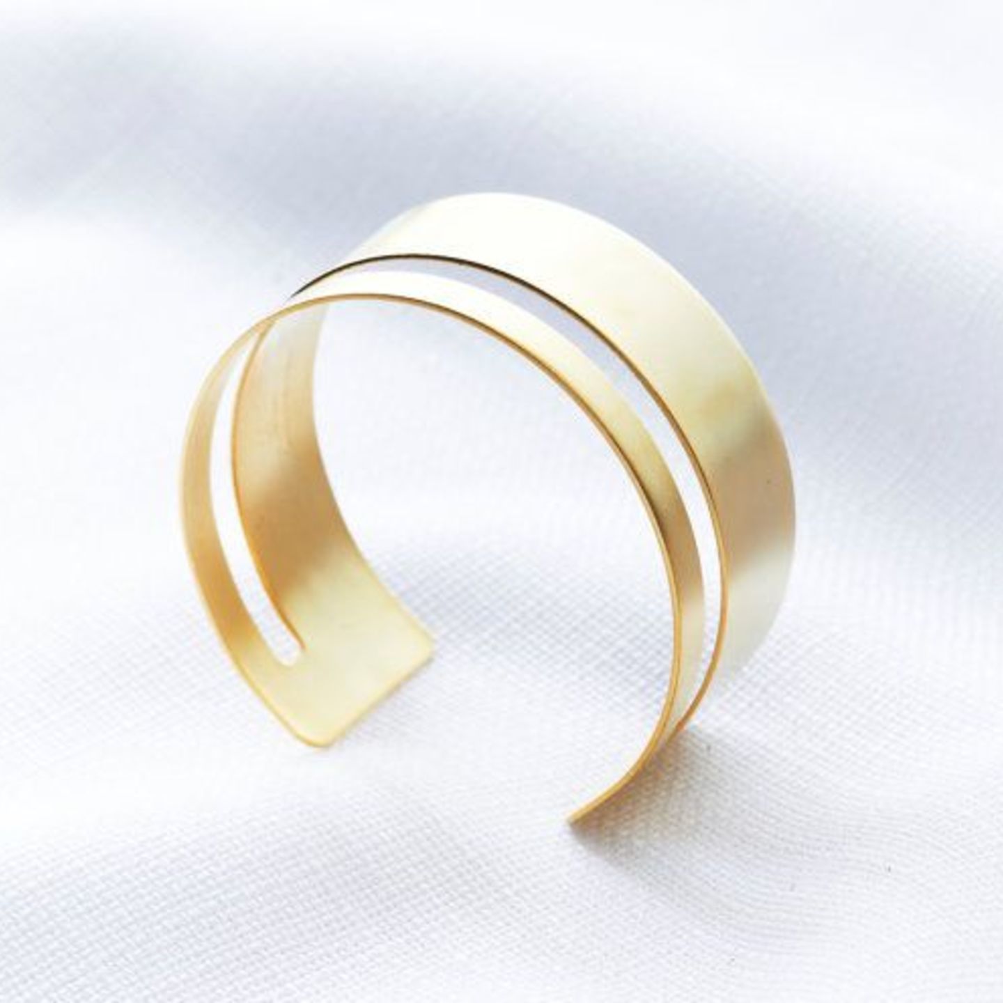 Contemporary Ring 01