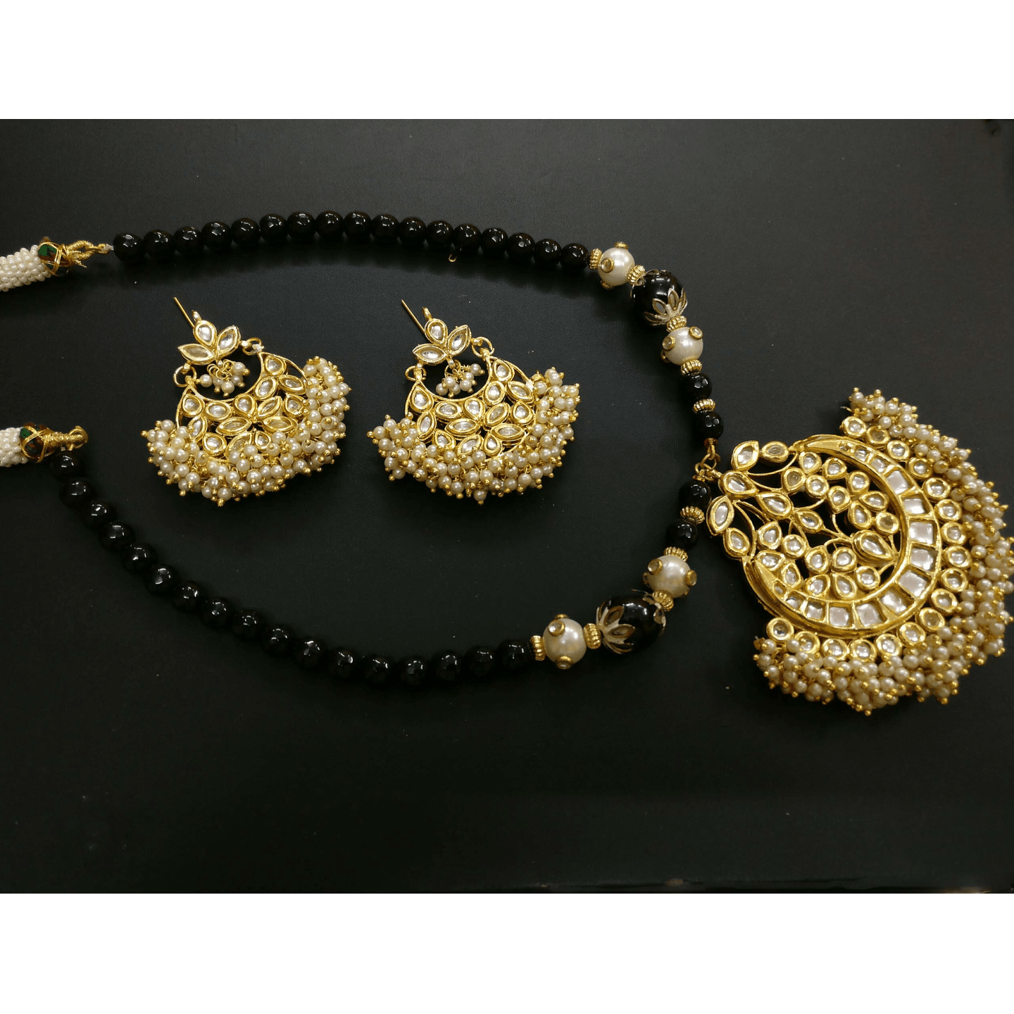 Kundan Necklace Set With Earring Black Onyx Pearl