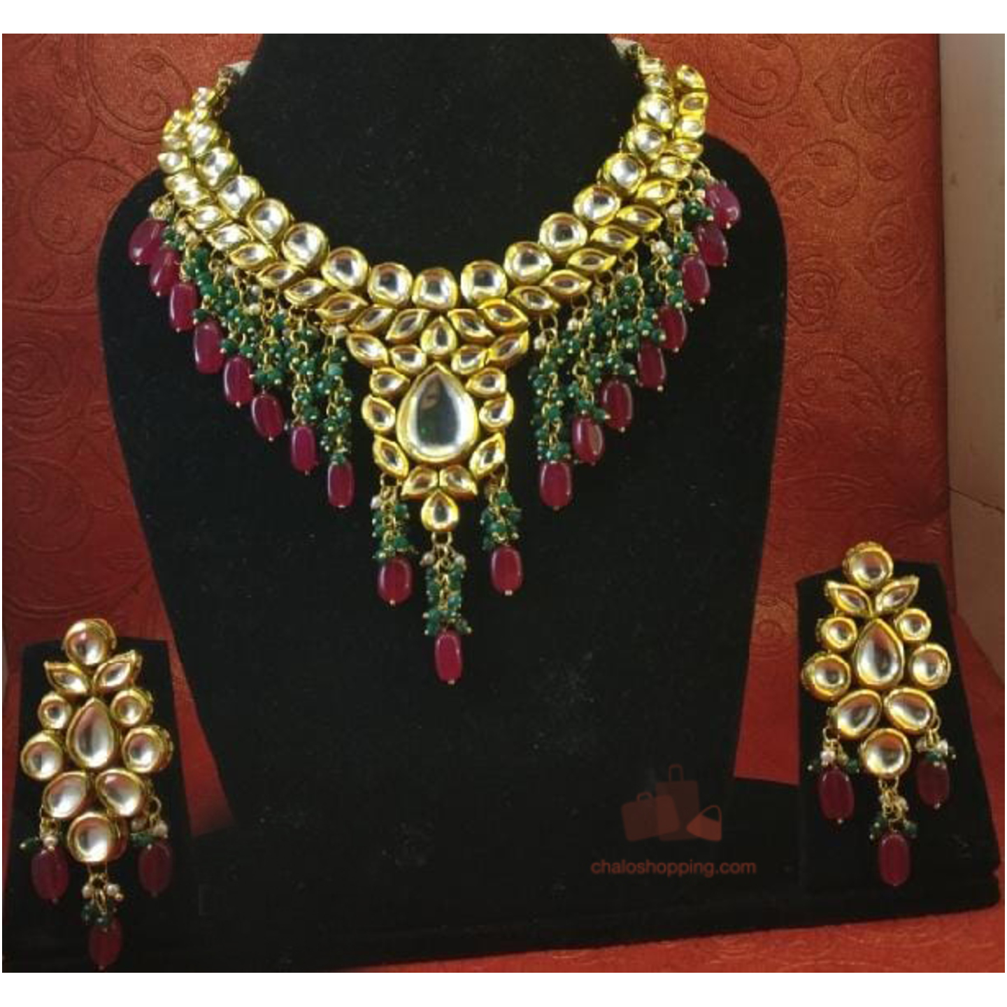 Red Green Onyx Kundan Necklace Set