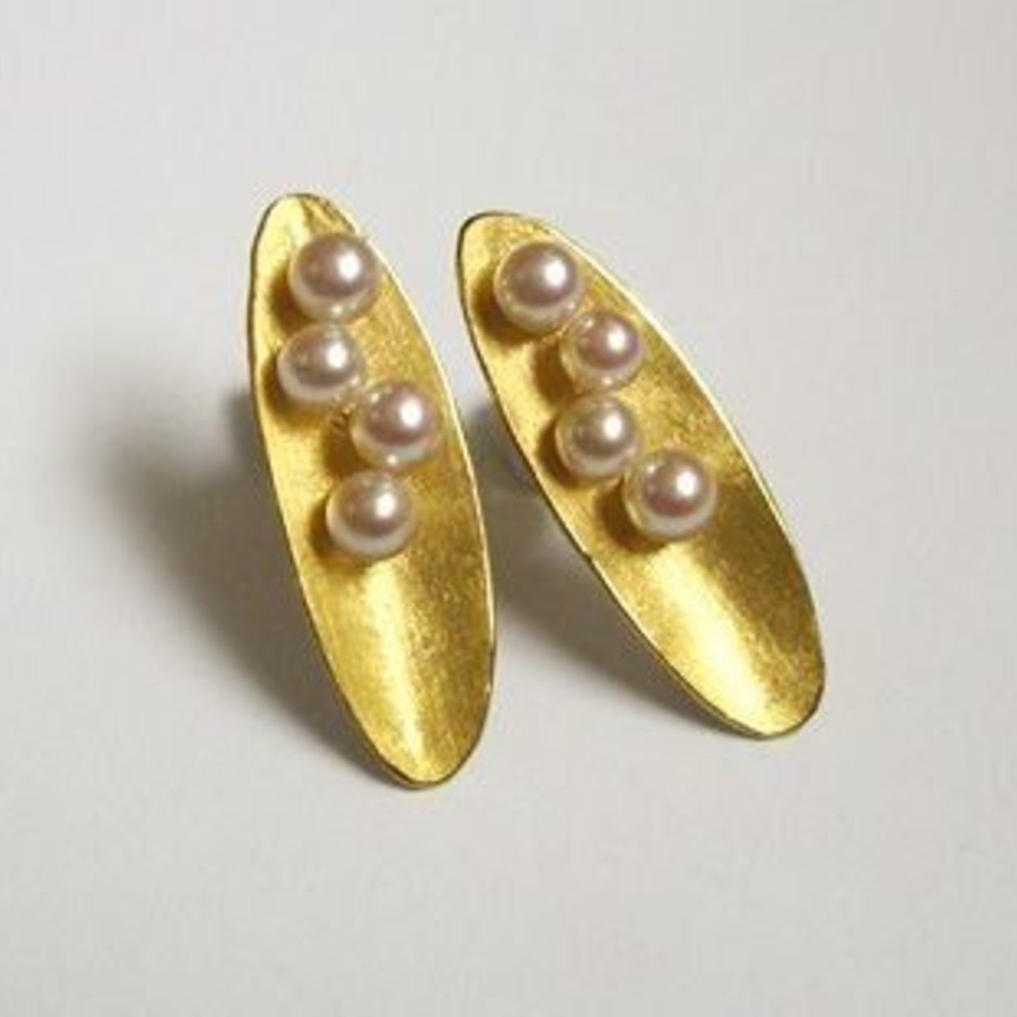 Contemporary Earring 137