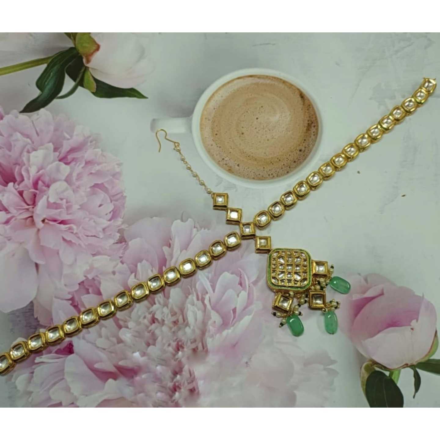 Gold Tone Kundan MathaPatti Onyx