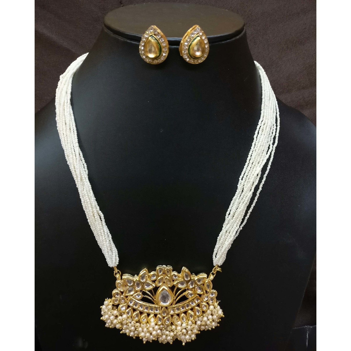 Kundan Necklace Set With Earring