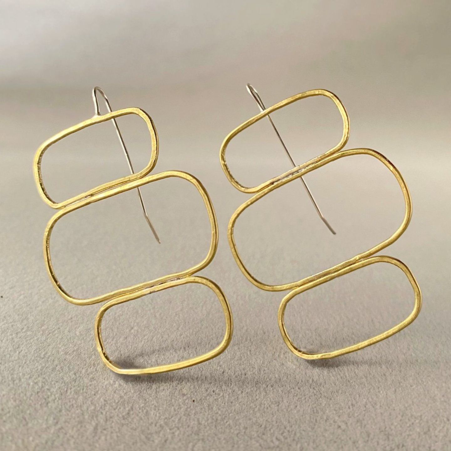 Contemporary Earring 06