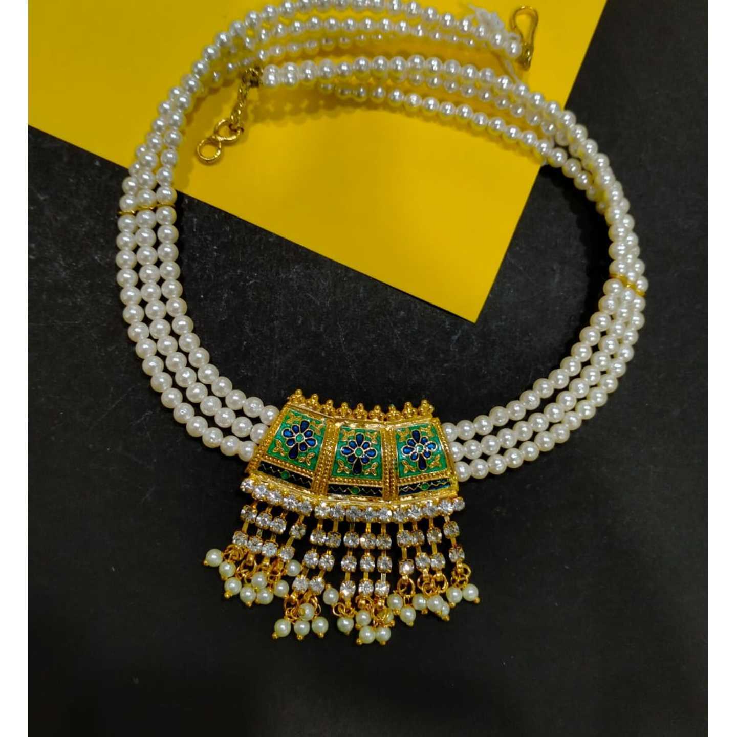 White Pearls Kundan Necklace Set