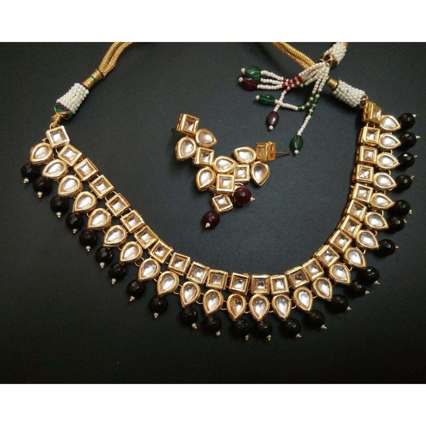 Gold Tone Kundan Necklace Set With Earring
