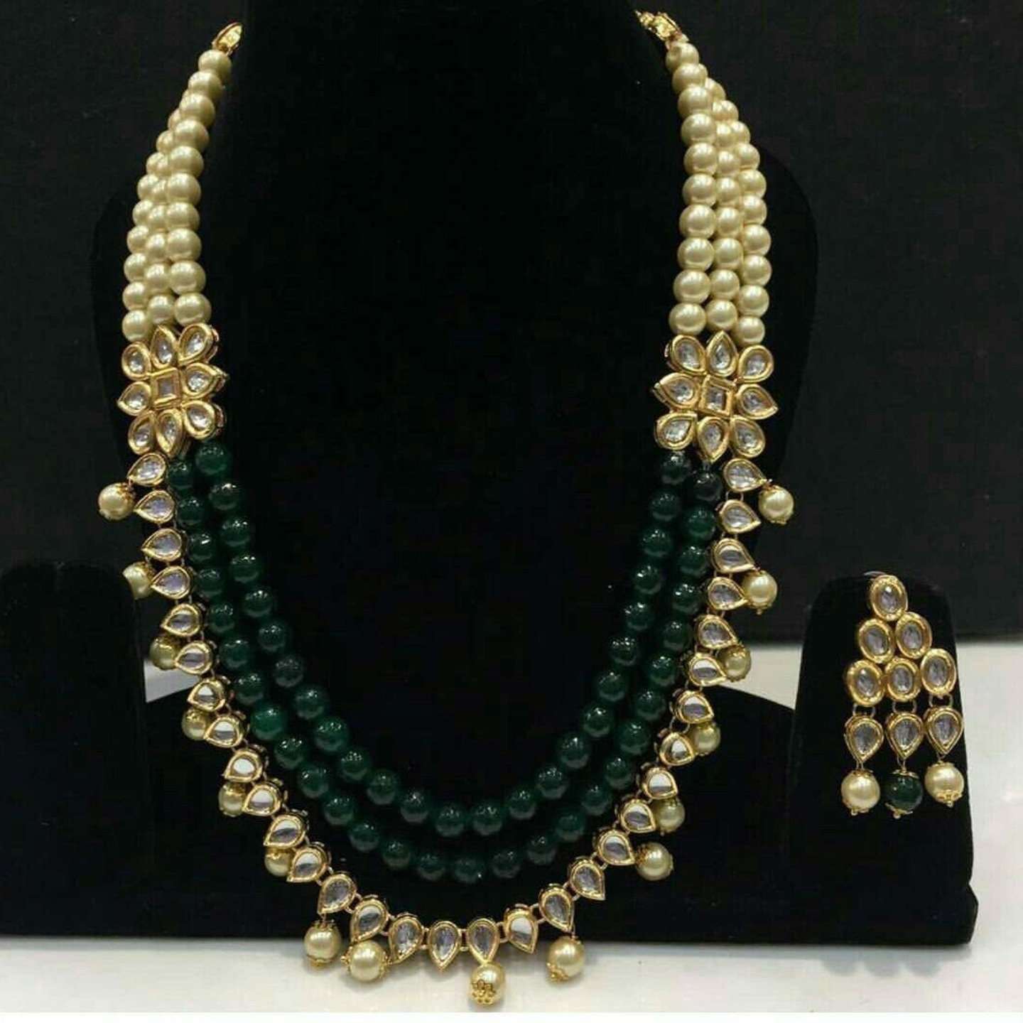 Green Gold Tone Kundan Necklace Set With Earring Onyx Pearls