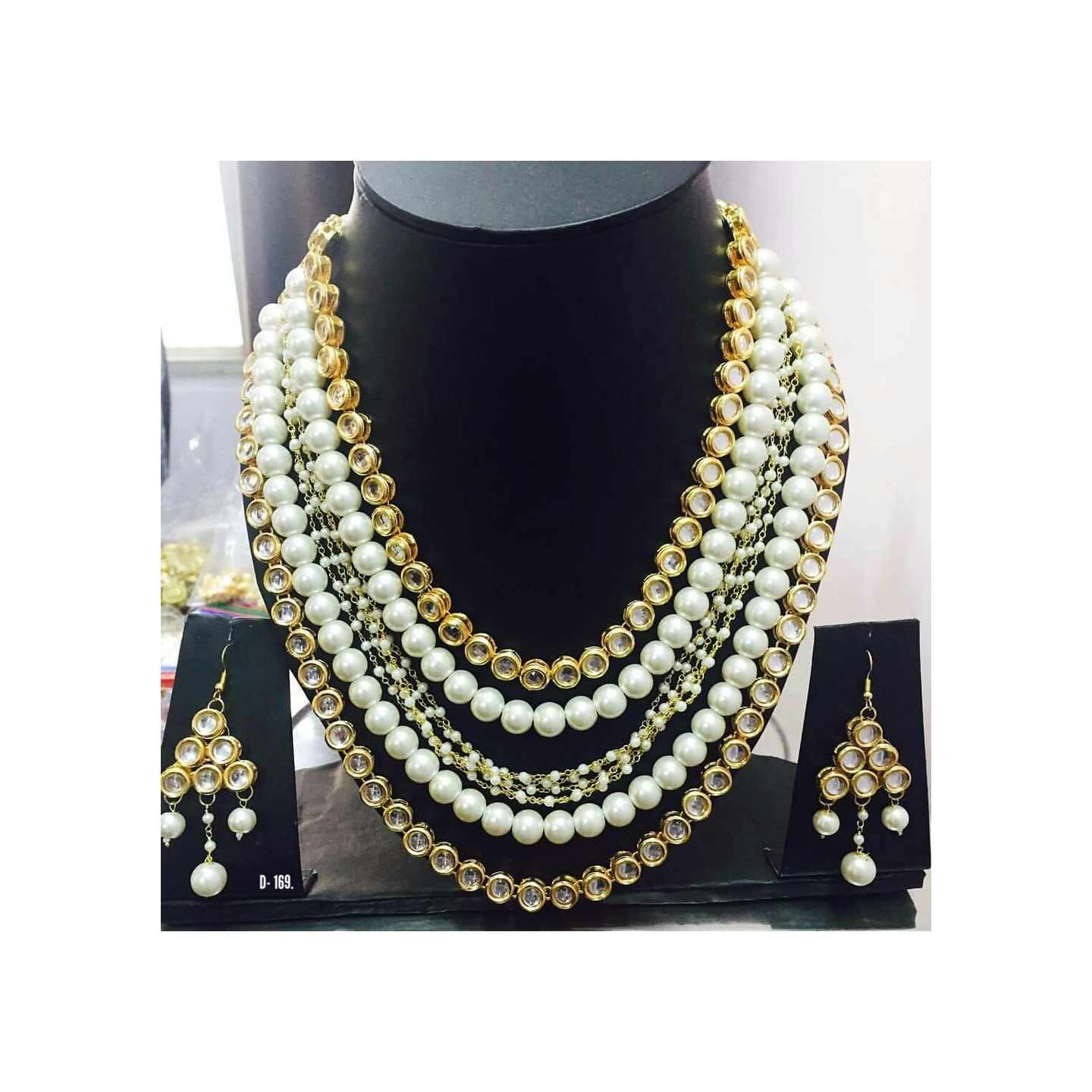 Multi Layer Kundan Necklace Set With Earring White Onyx Pearl