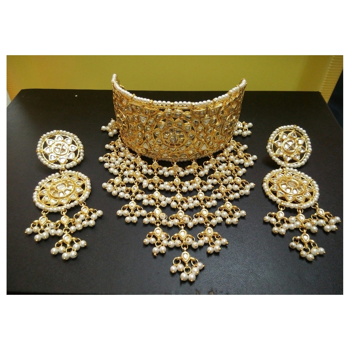 Gold Tone Kundan Necklace Set With Earring White Onyx Pearls