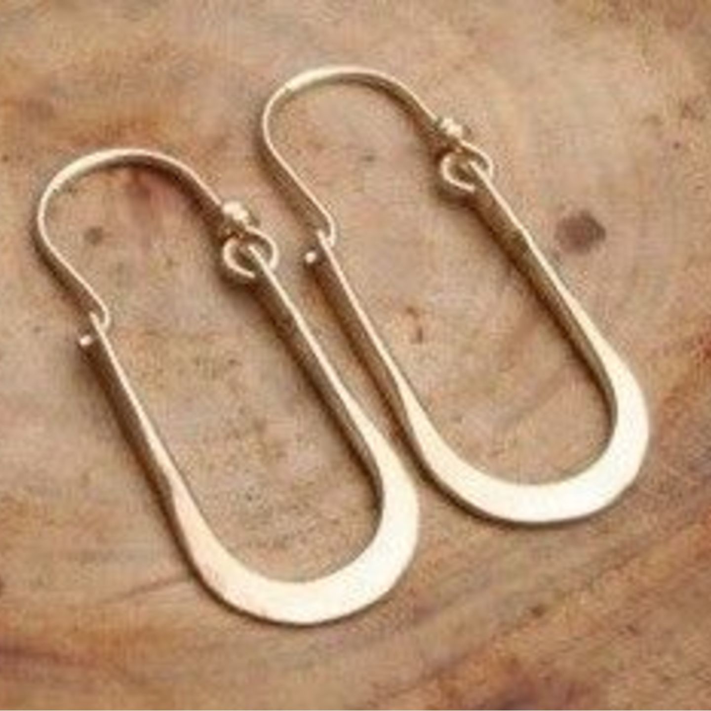 Contemporary Earring 056