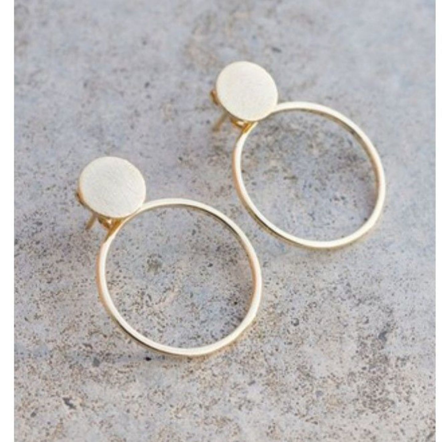 Contemporary Earring 052