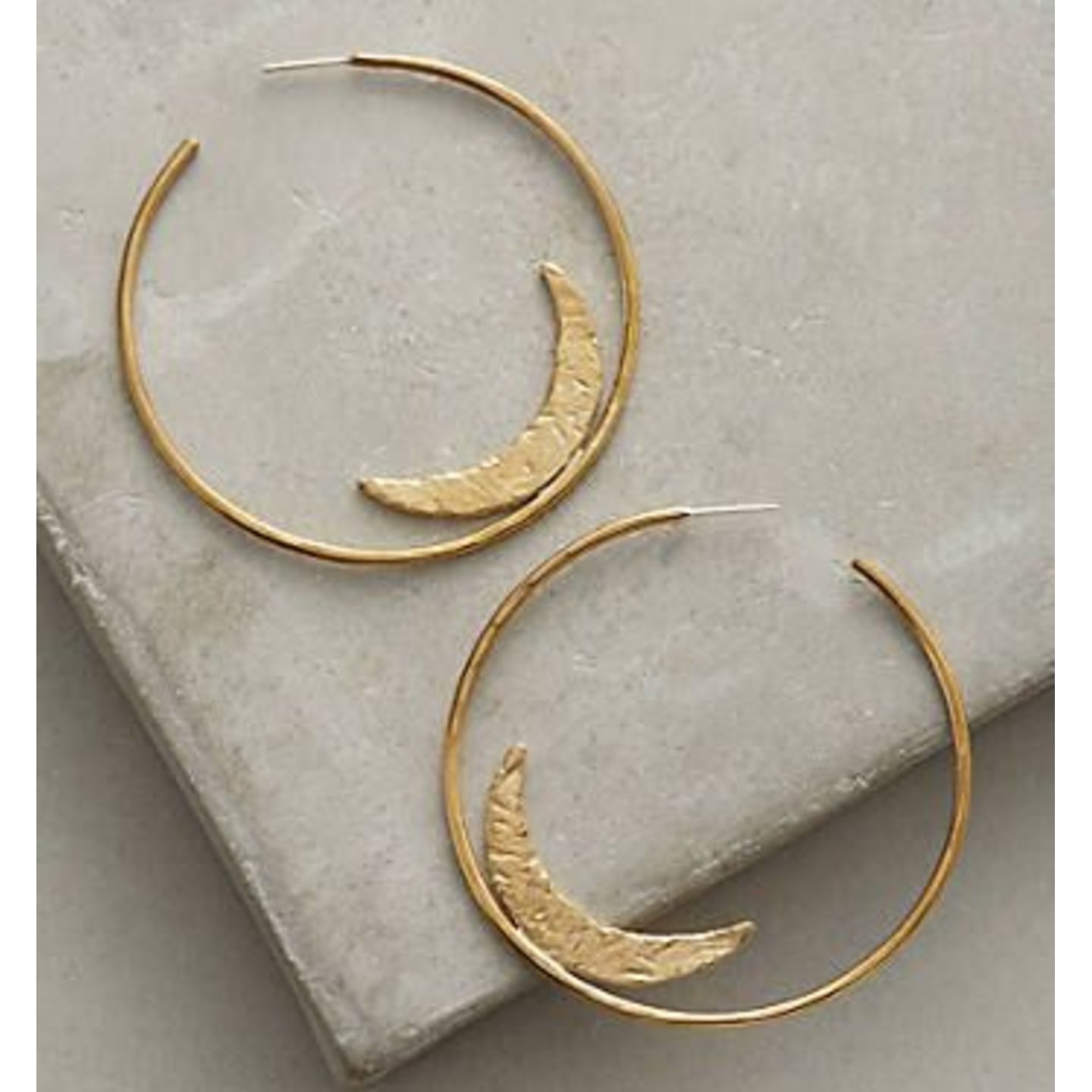 Contemporary Earring 086