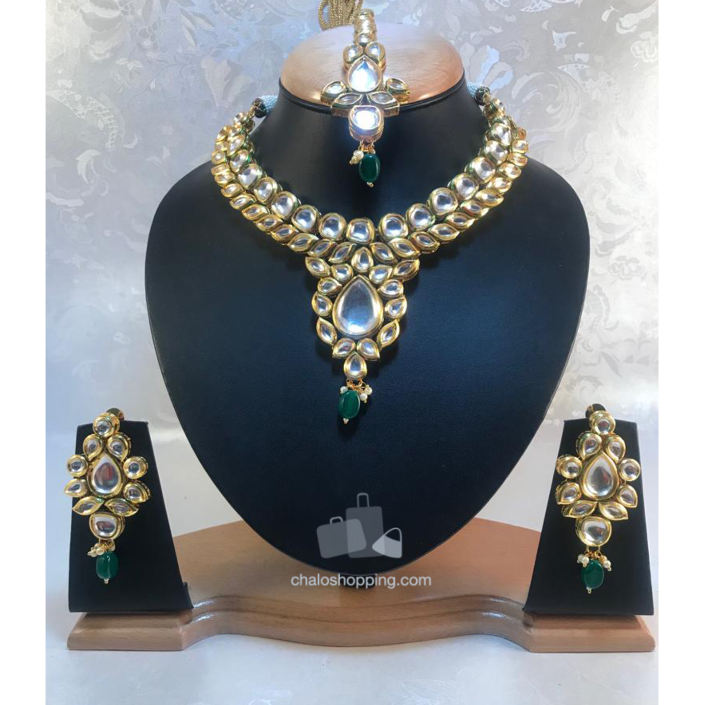 High Quality Kundan Inspired Green Onyx Necklace Set with Tika