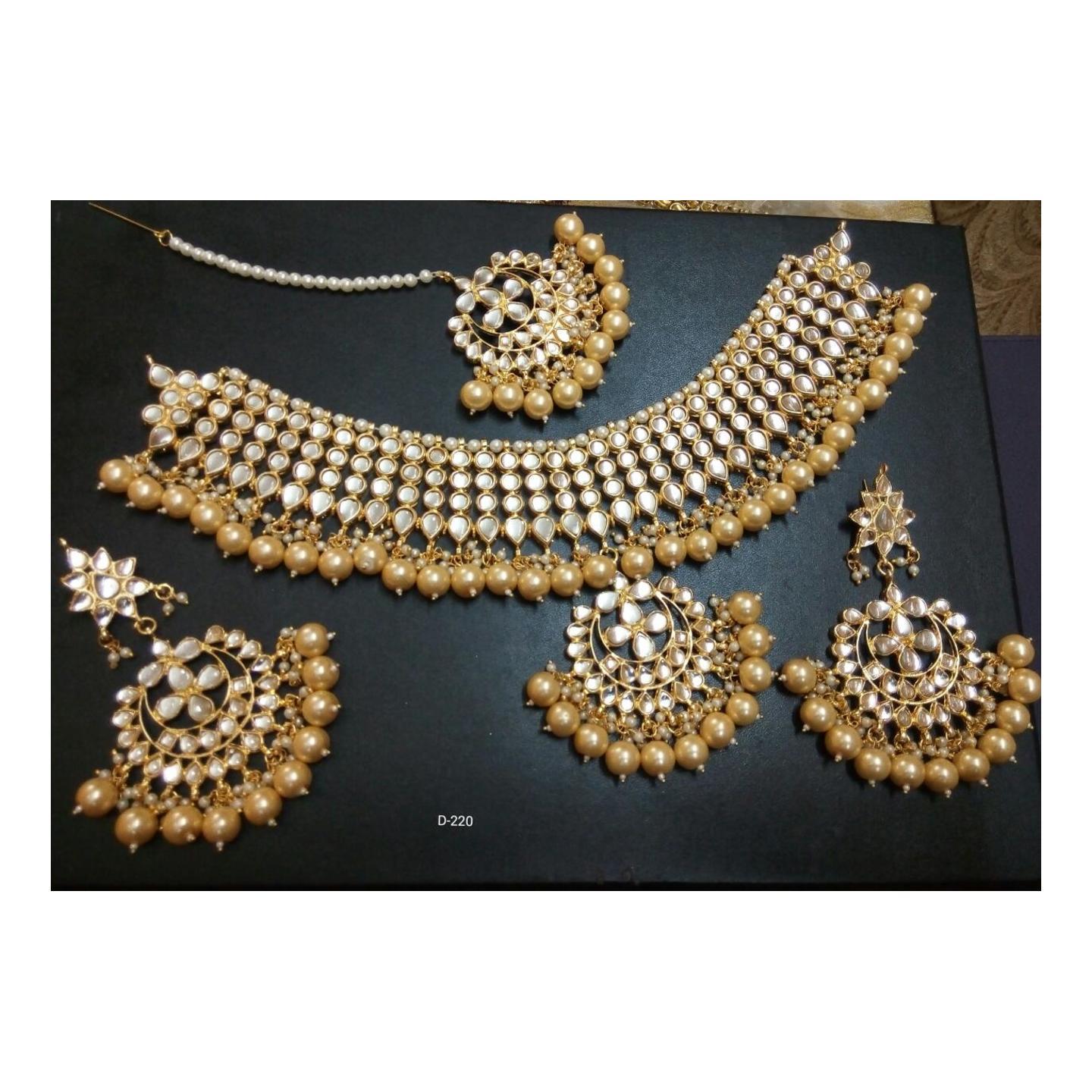 Kundan Choker Necklace Set With Earring , Tikka Yellow Onyx Pearl
