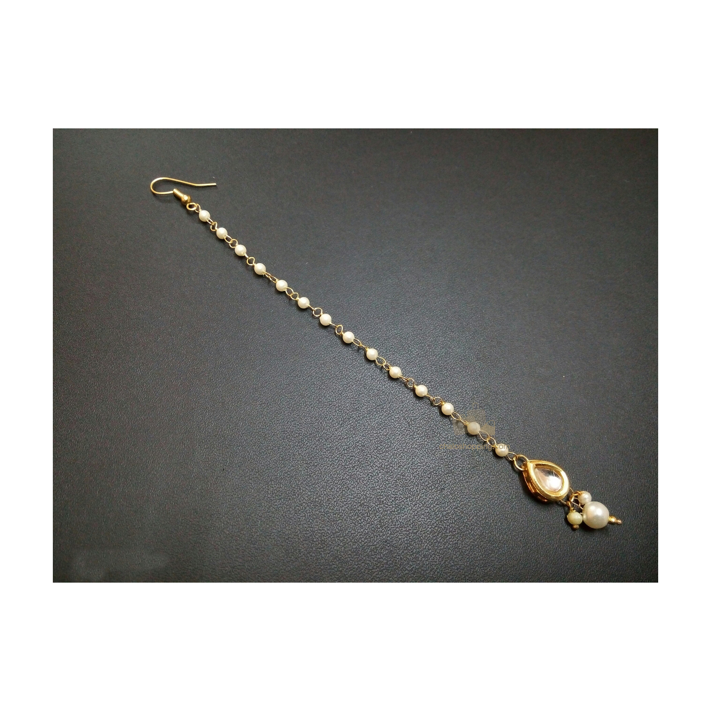Tear Drop Single Stone Kundan Maangtika for Kids and Girls