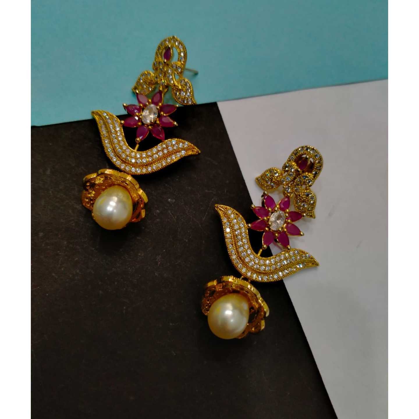 Gold Tone Kundan Earring 02