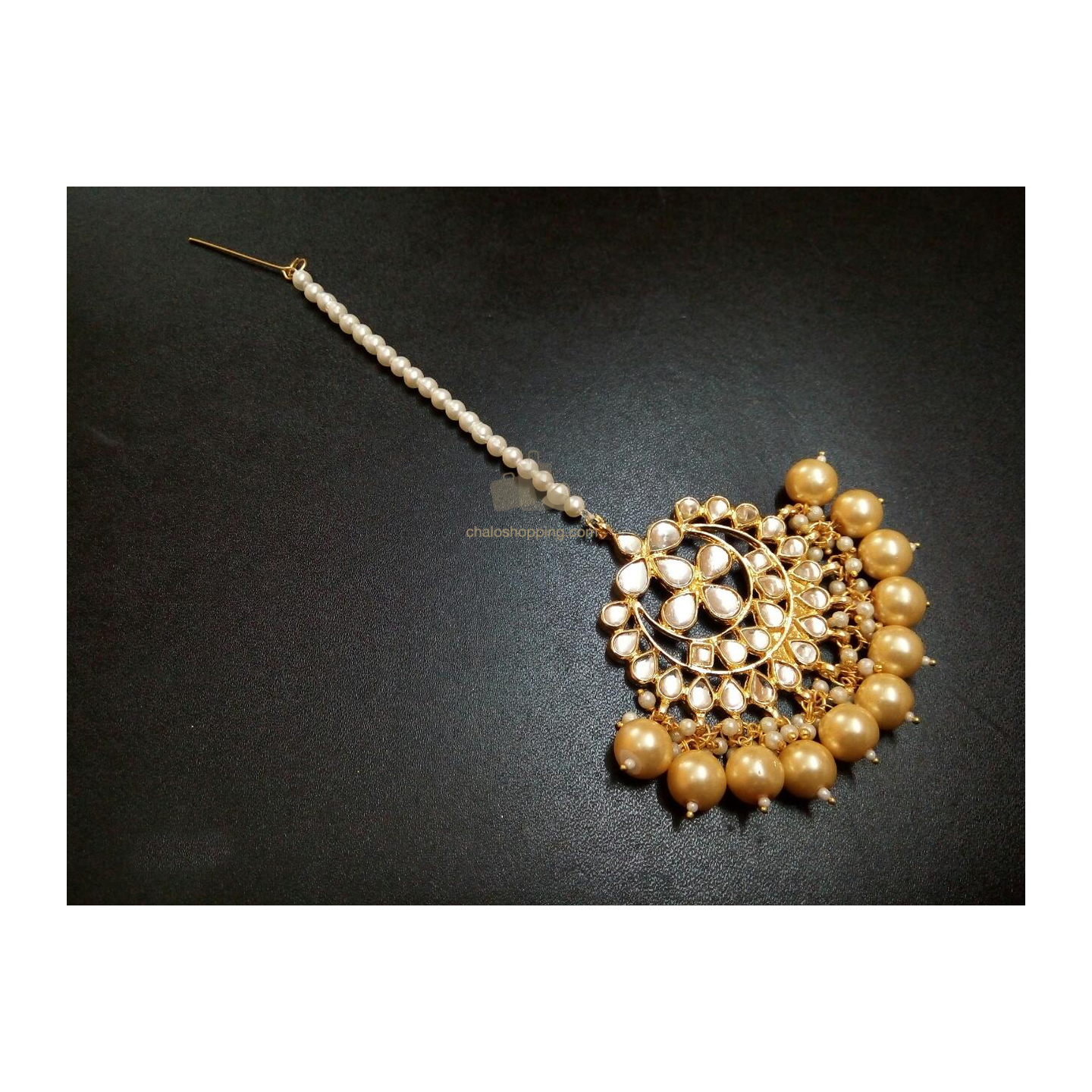 Golden Taiwan Pearl Kundan Tika