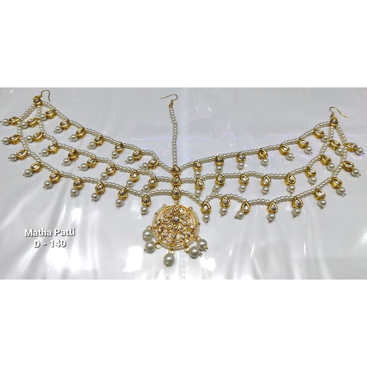 High Quality Kundan MathaPatti  With Golden